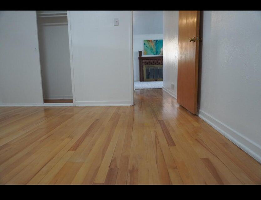 913 California Street SE