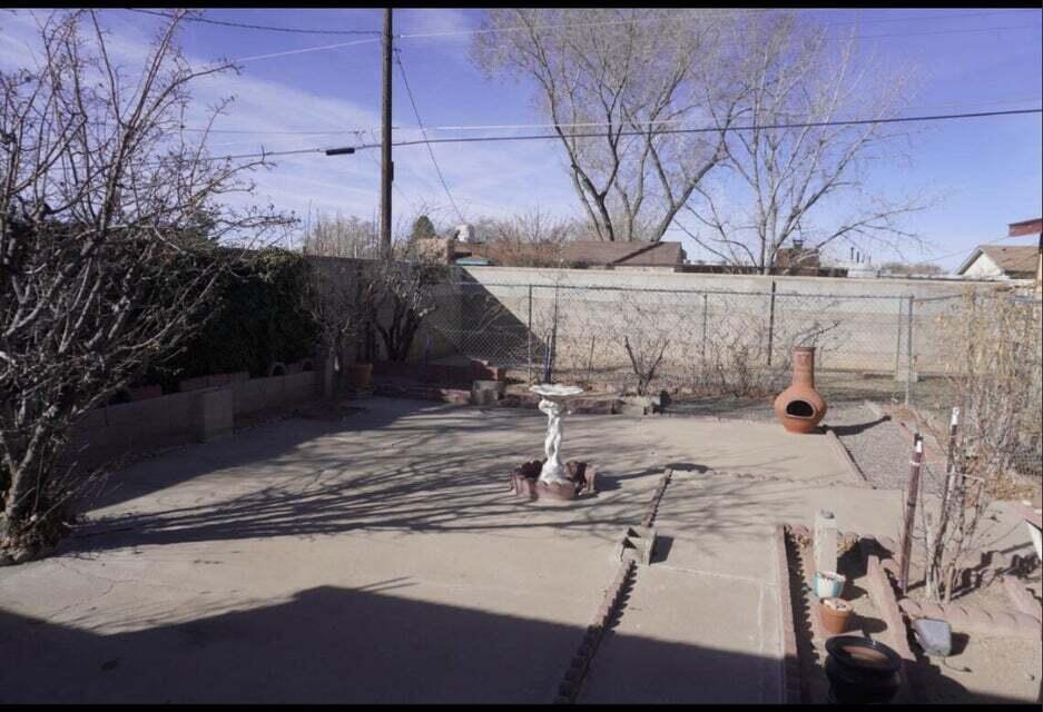 913 California Street SE