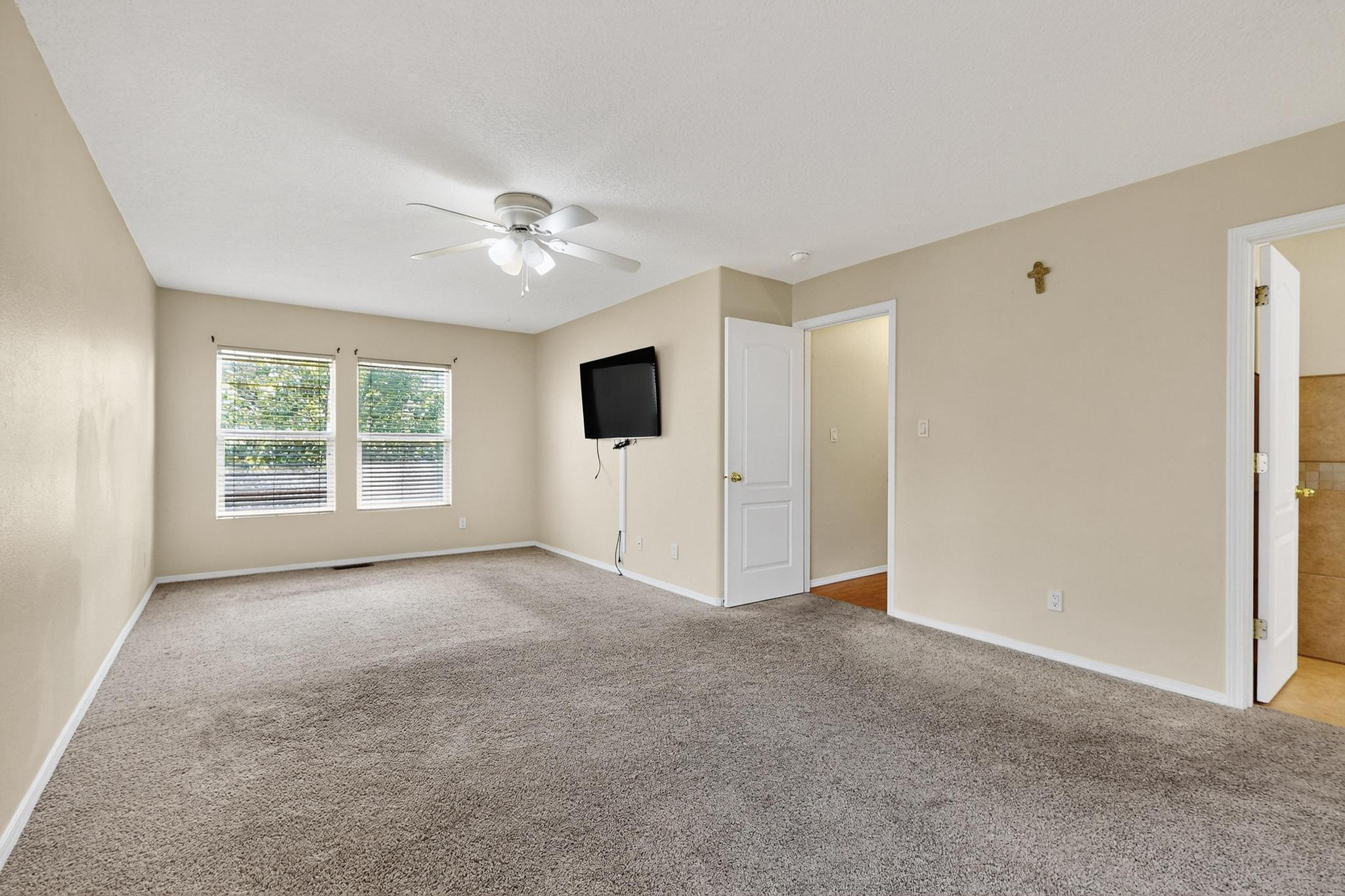 12509 MONGOLLOW Way NE