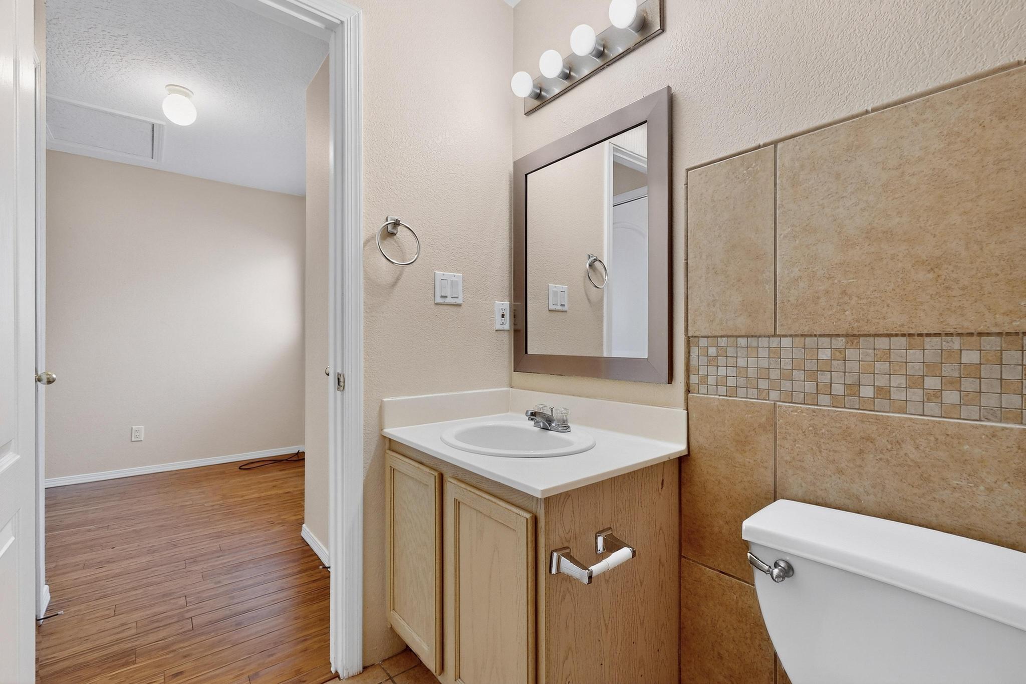 12509 MONGOLLOW Way NE