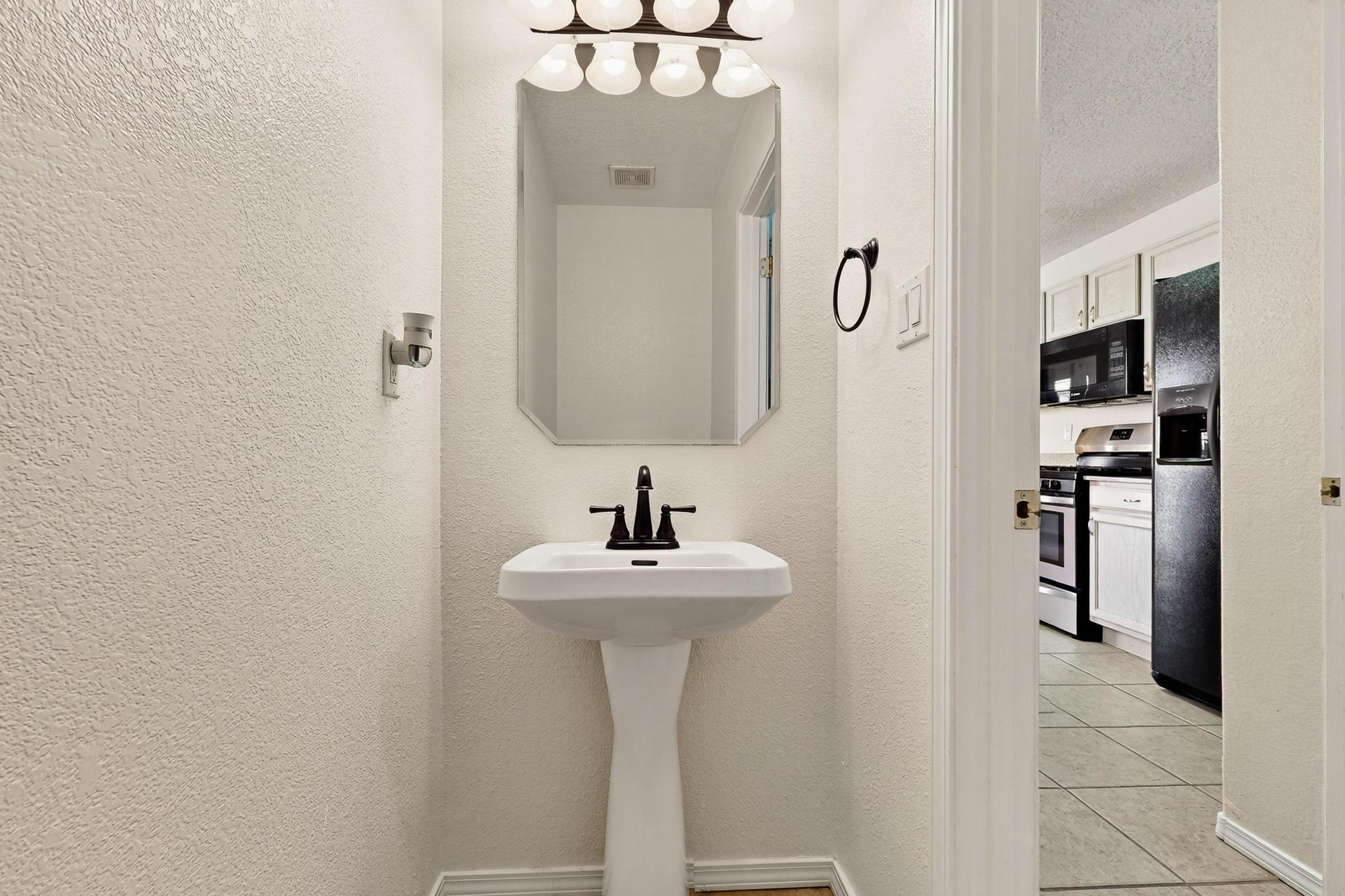 12509 MONGOLLOW Way NE