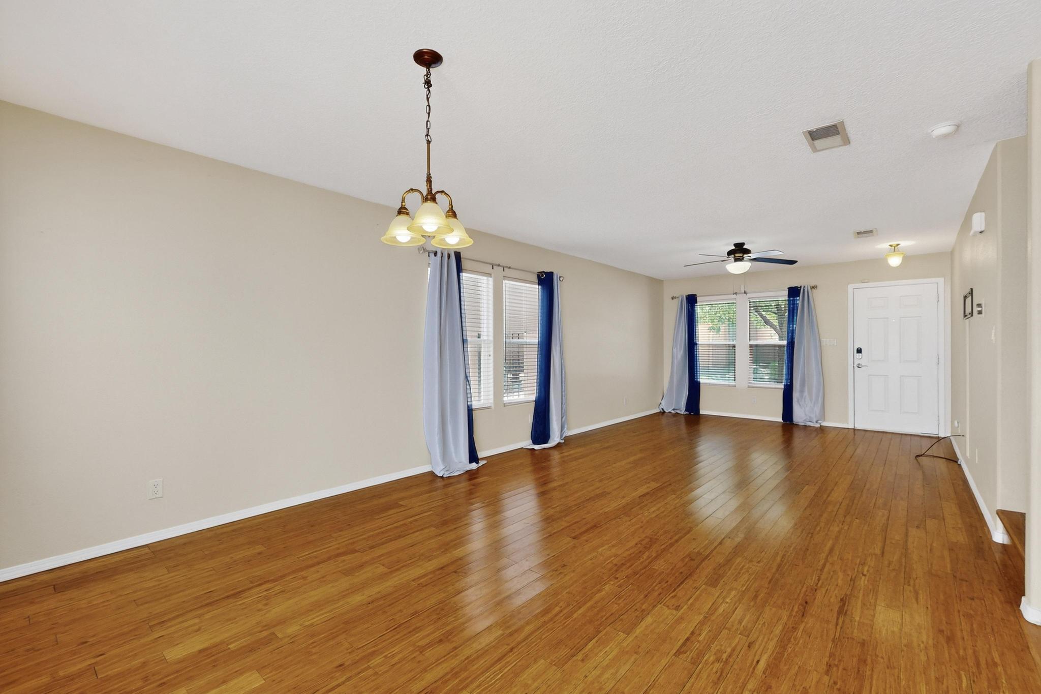 12509 MONGOLLOW Way NE