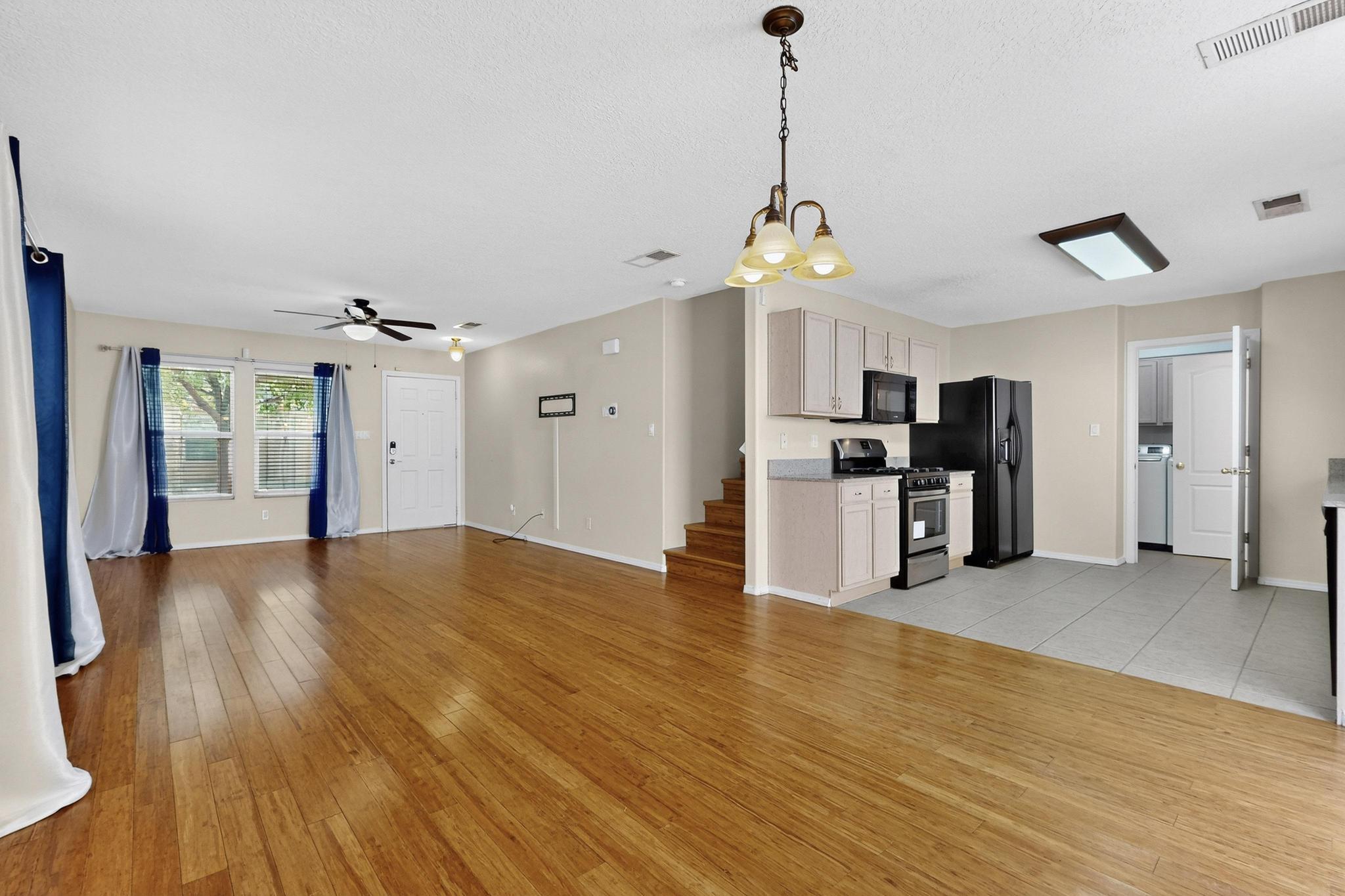 12509 MONGOLLOW Way NE