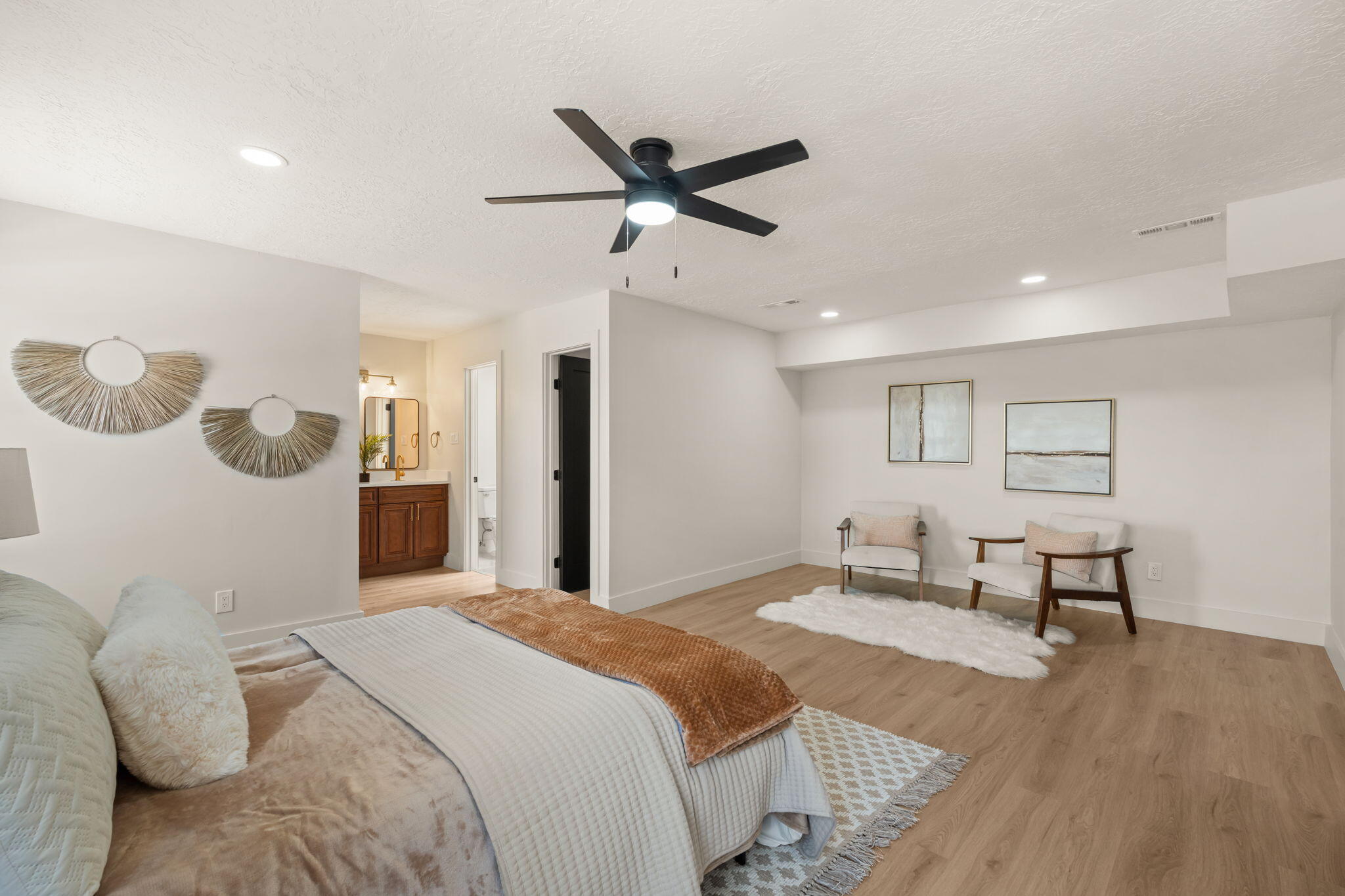 9400 ADMIRAL LOWELL Avenue NE