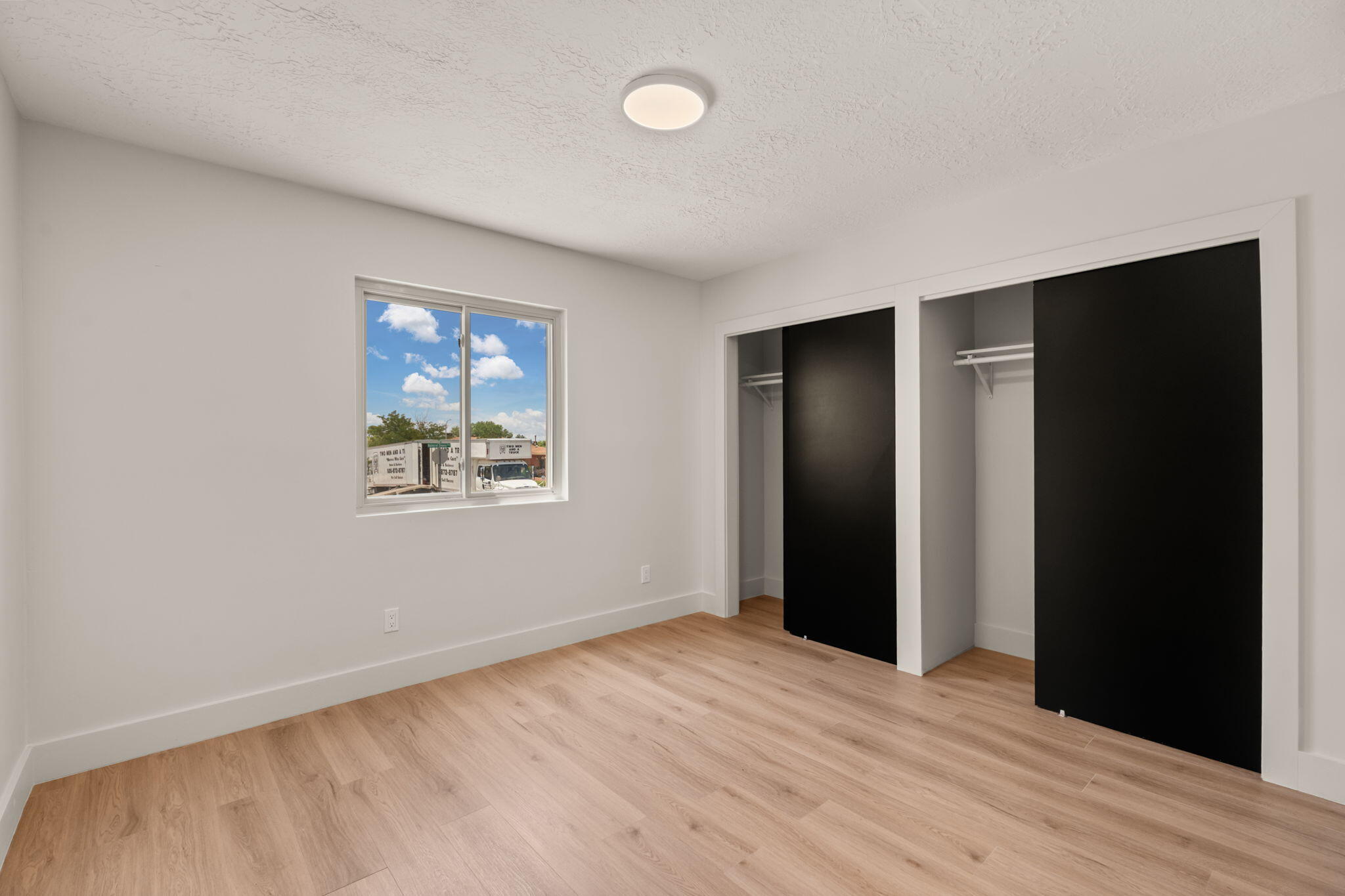 9400 ADMIRAL LOWELL Avenue NE