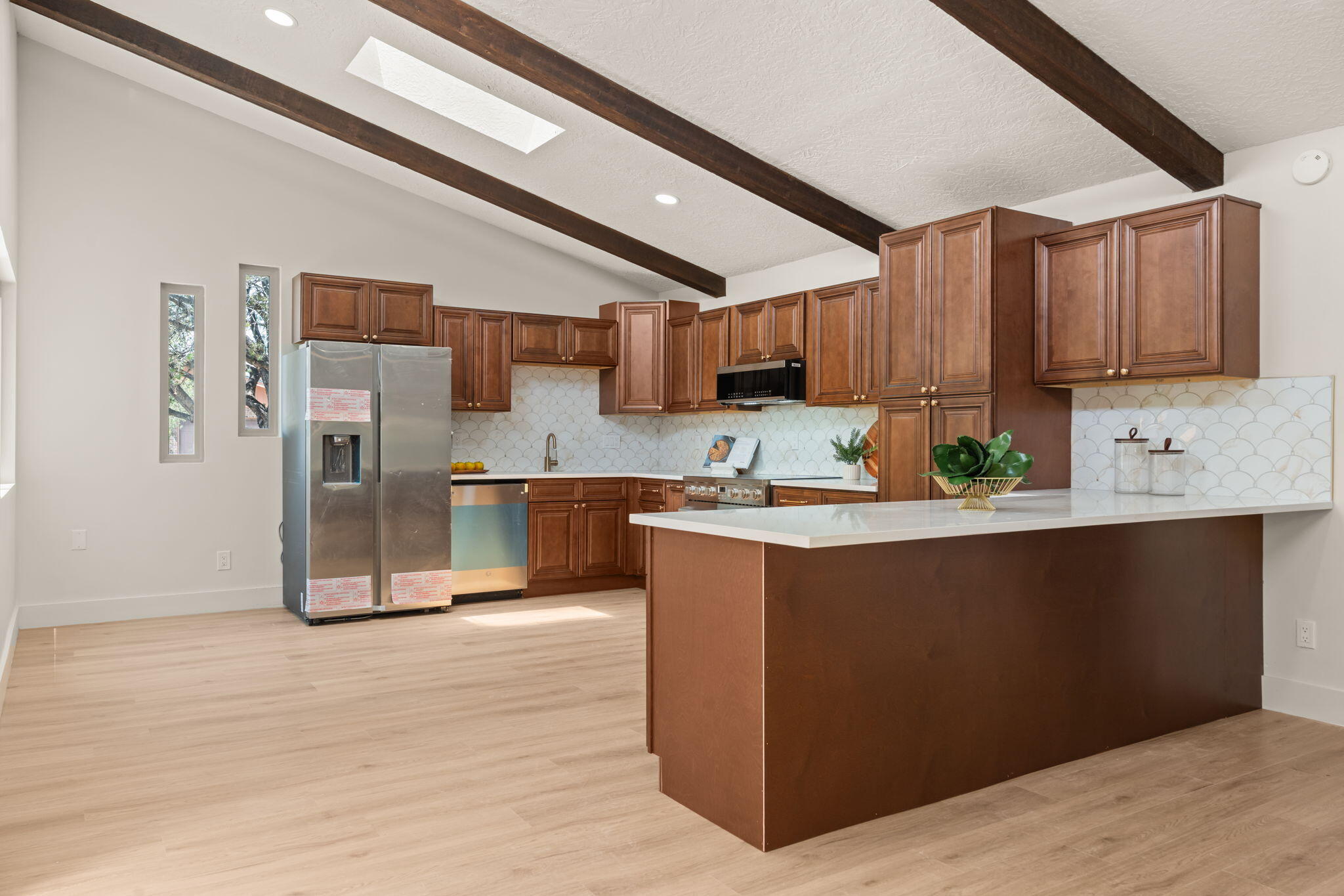 9400 ADMIRAL LOWELL Avenue NE