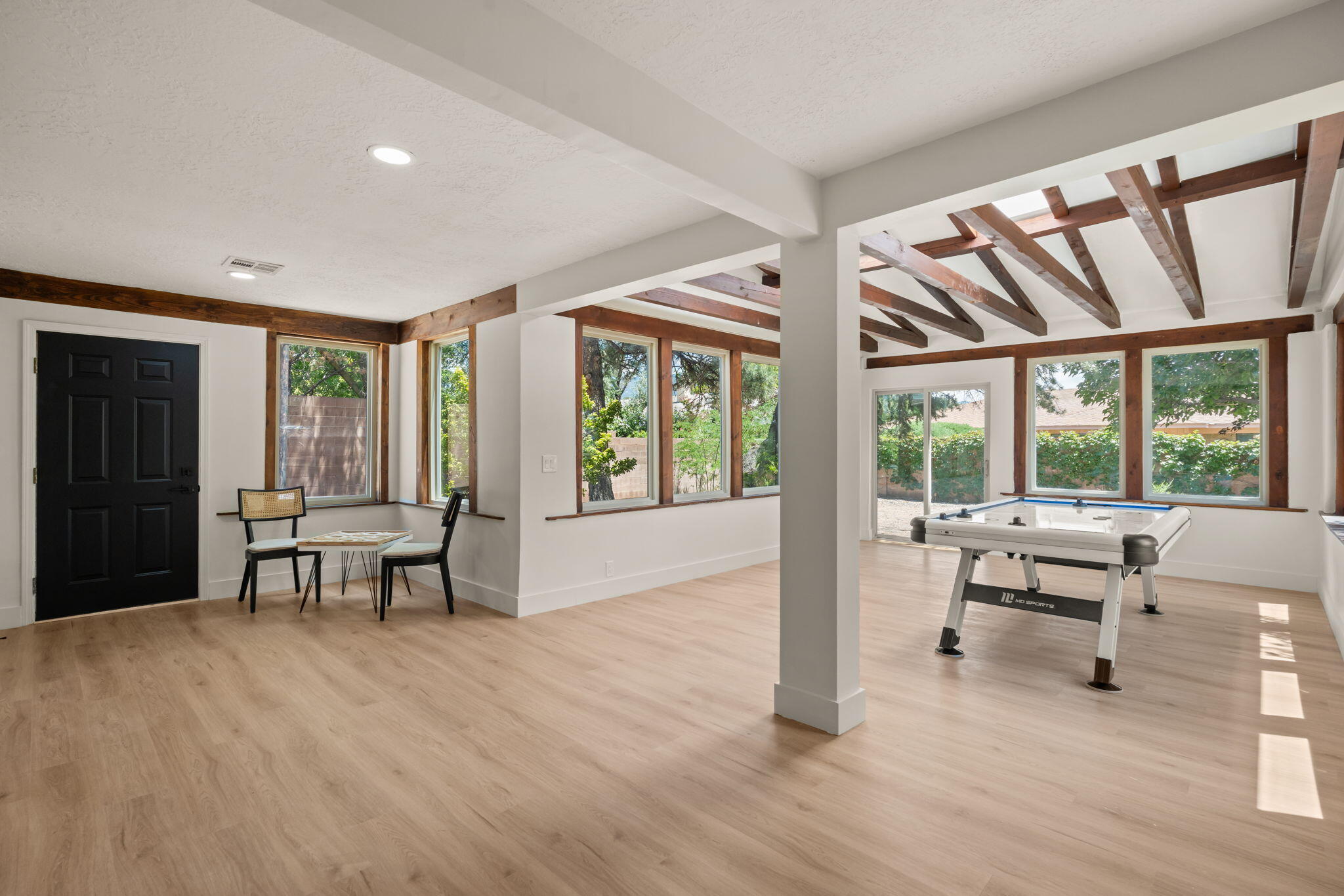 9400 ADMIRAL LOWELL Avenue NE