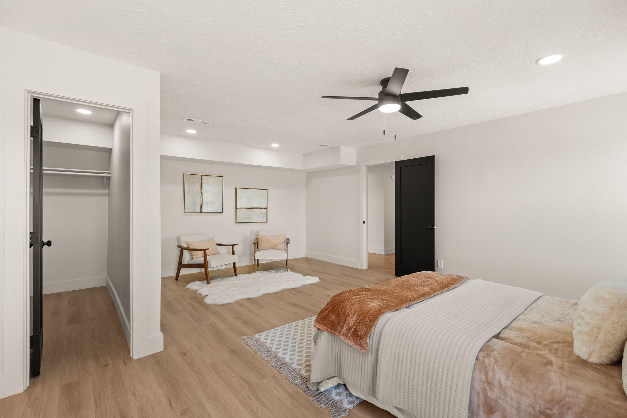 9400 ADMIRAL LOWELL Avenue NE