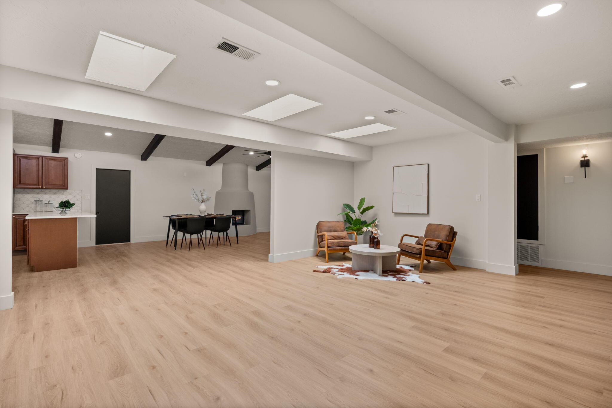 9400 ADMIRAL LOWELL Avenue NE