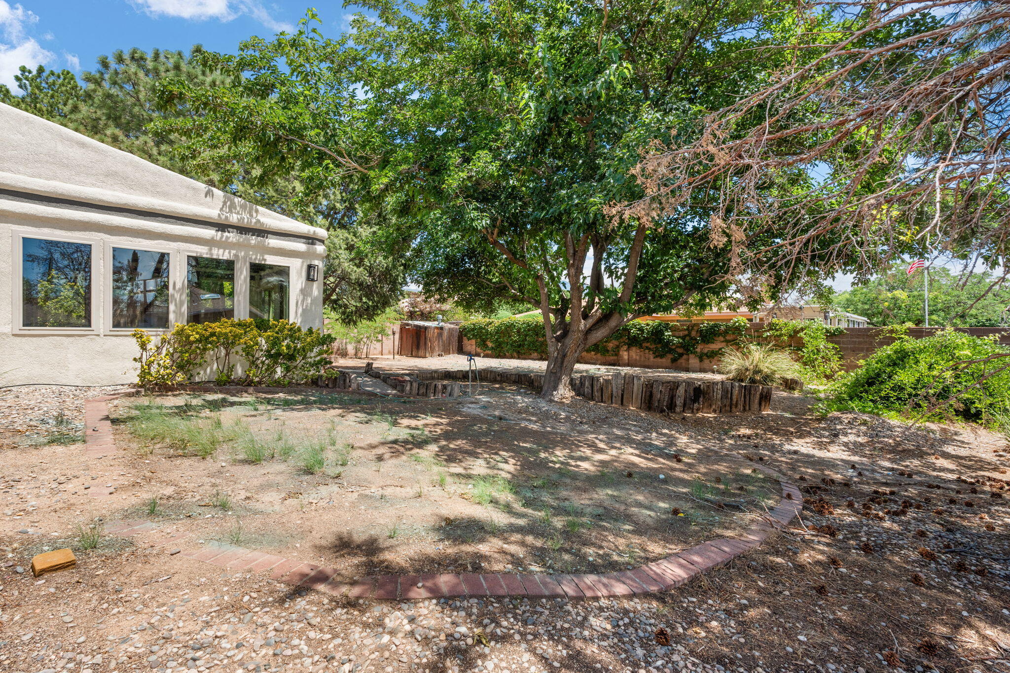 9400 ADMIRAL LOWELL Avenue NE