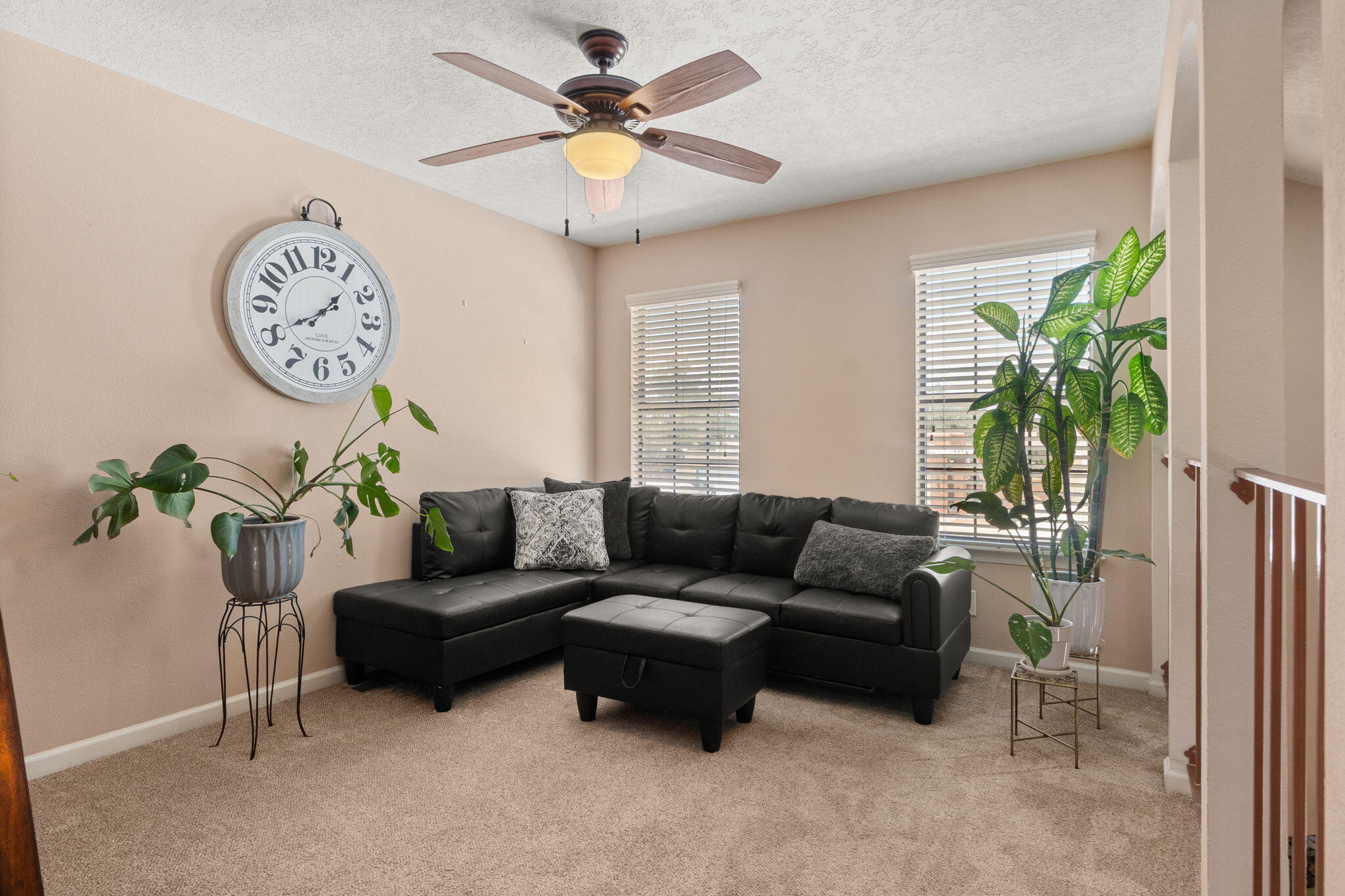 6104 MUSTANG Lane NW