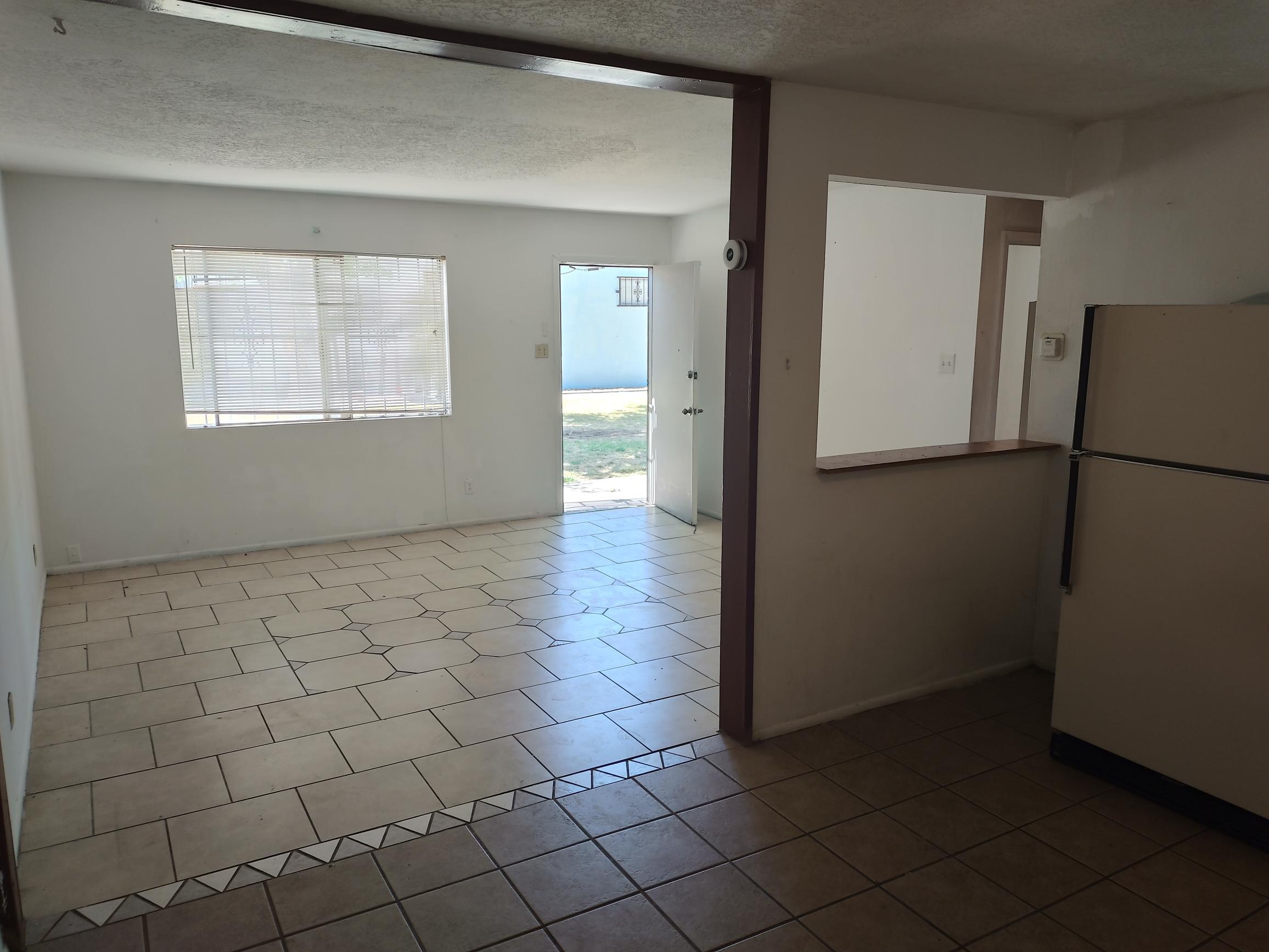 316 RHODE ISLAND Street NE