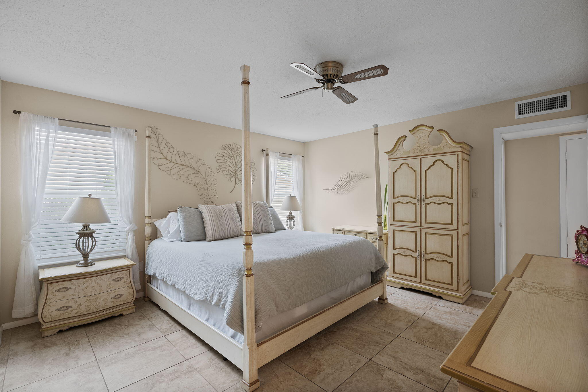 12412 SUMMER Avenue NE