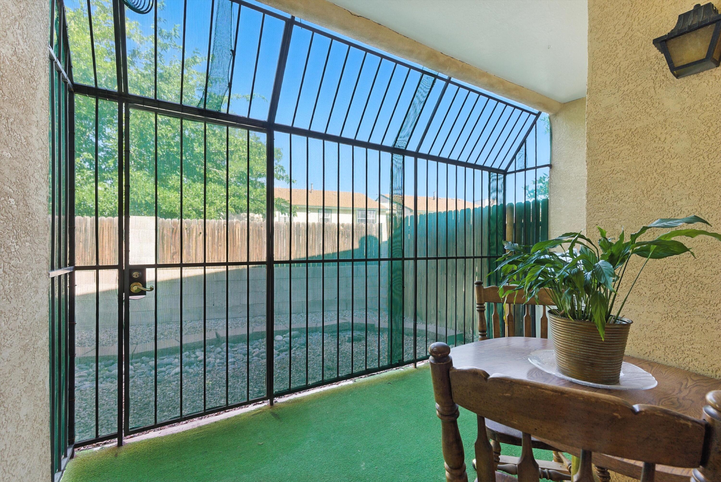 5025 LA FIESTA Drive NE