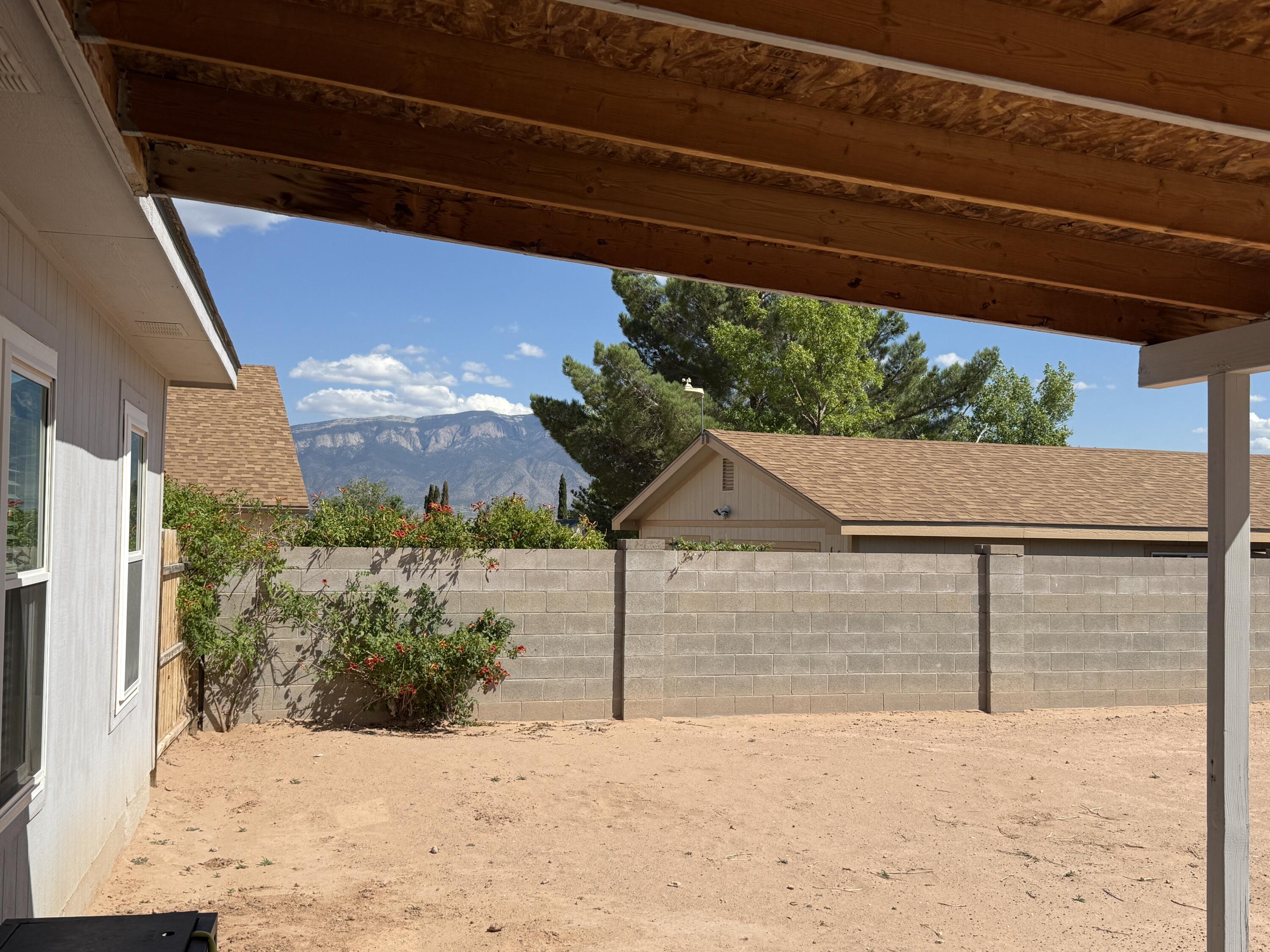 7312 PECHORA Drive NE