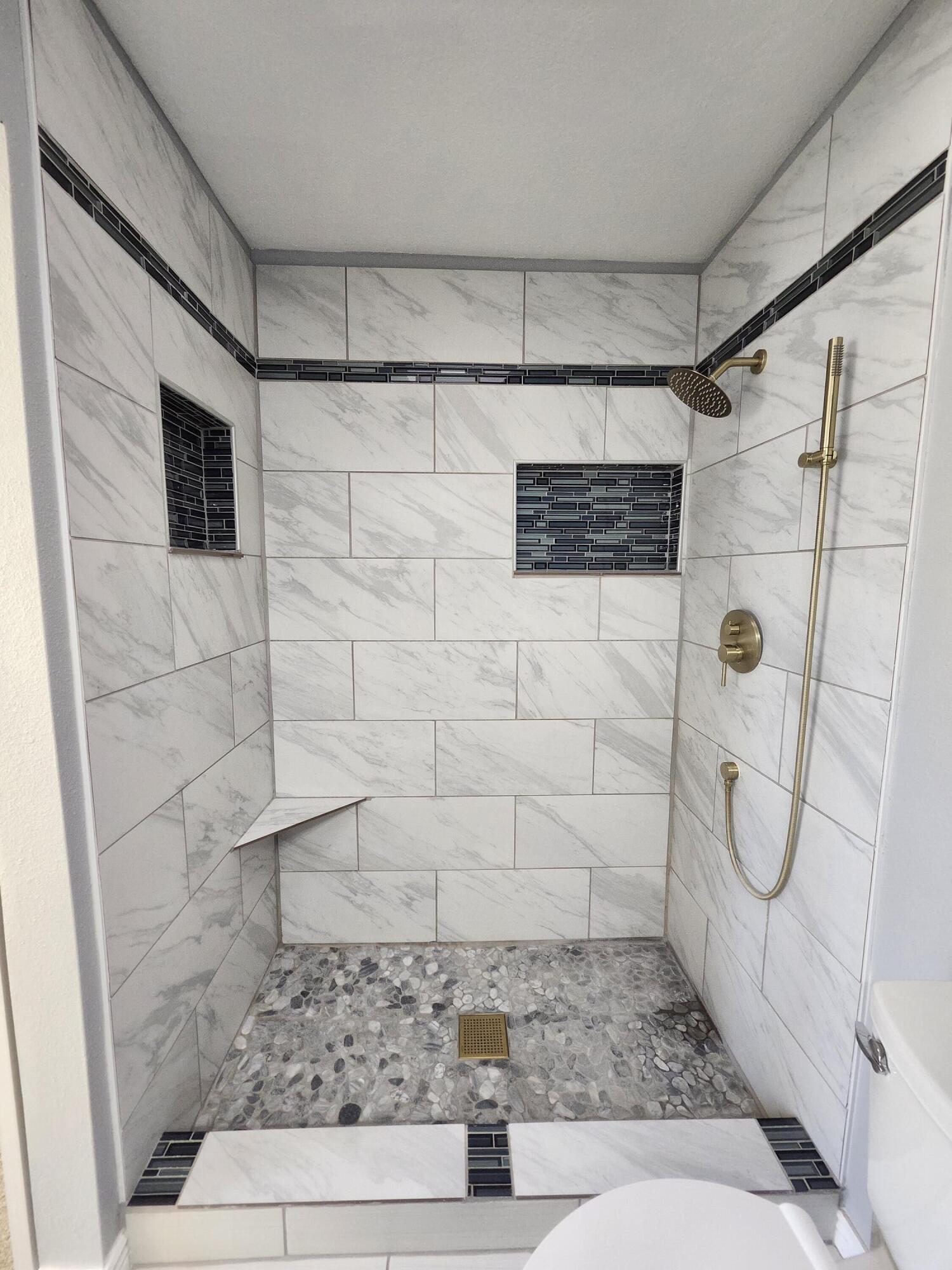 7312 PECHORA Drive NE