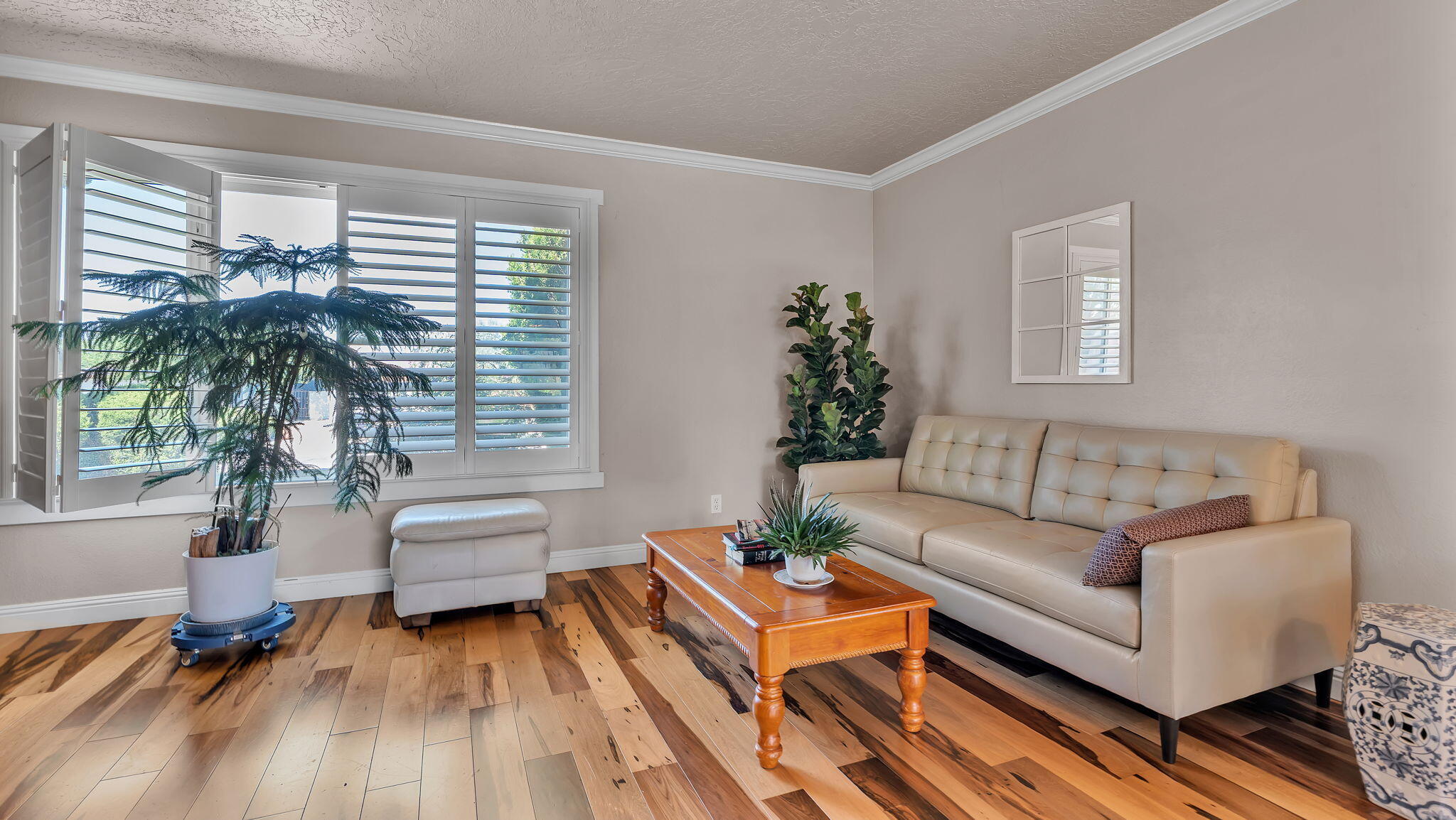 5412 RAWLINGS Road NE