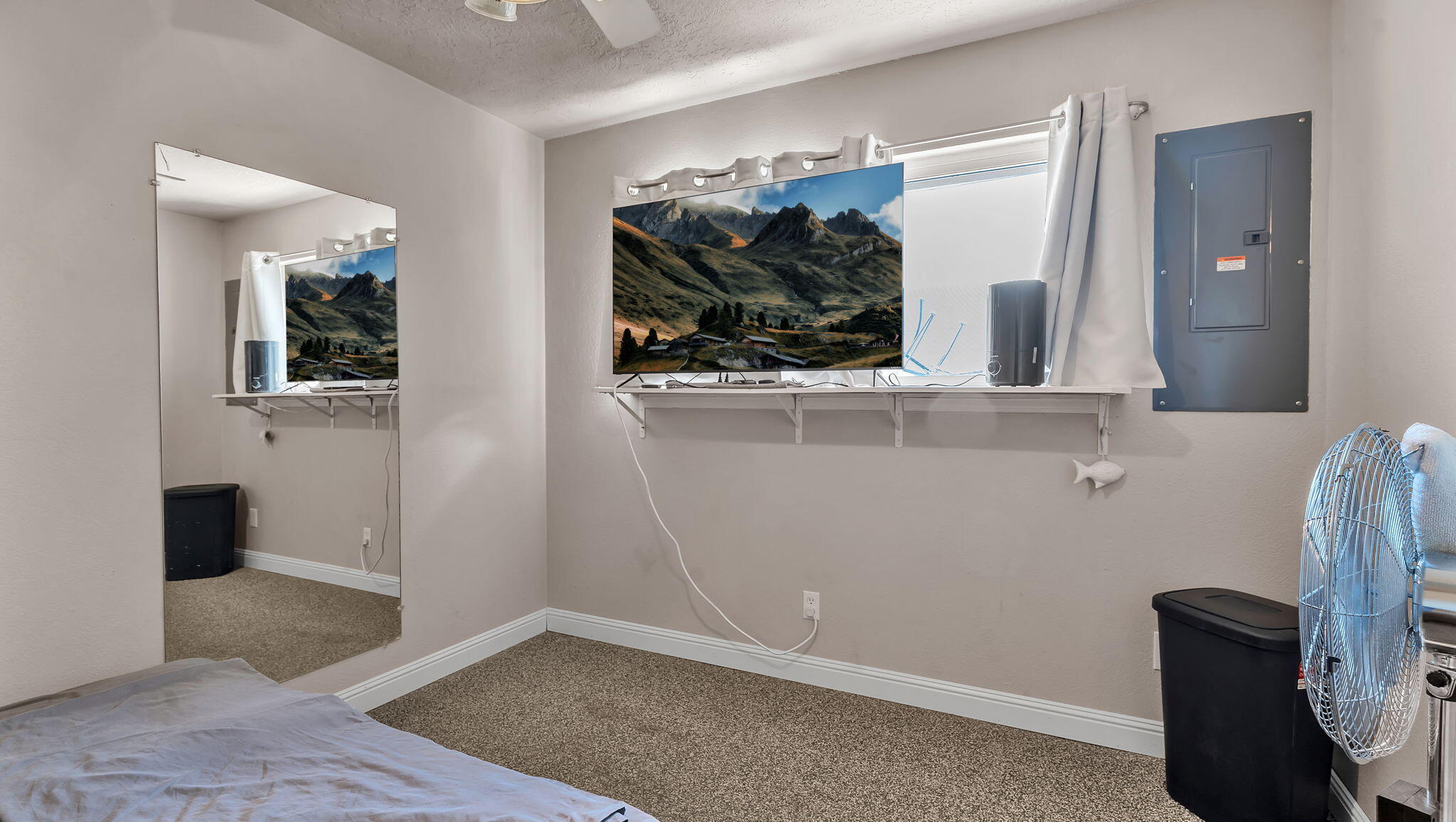 5412 RAWLINGS Road NE