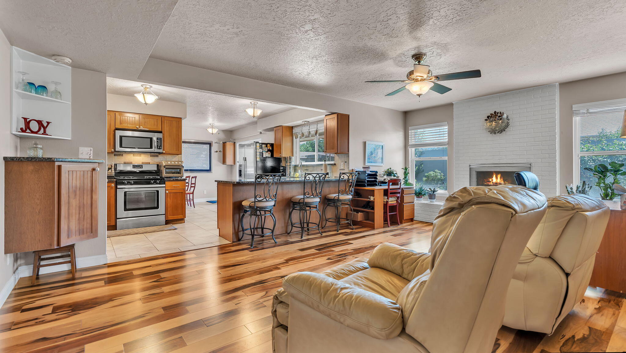 5412 RAWLINGS Road NE