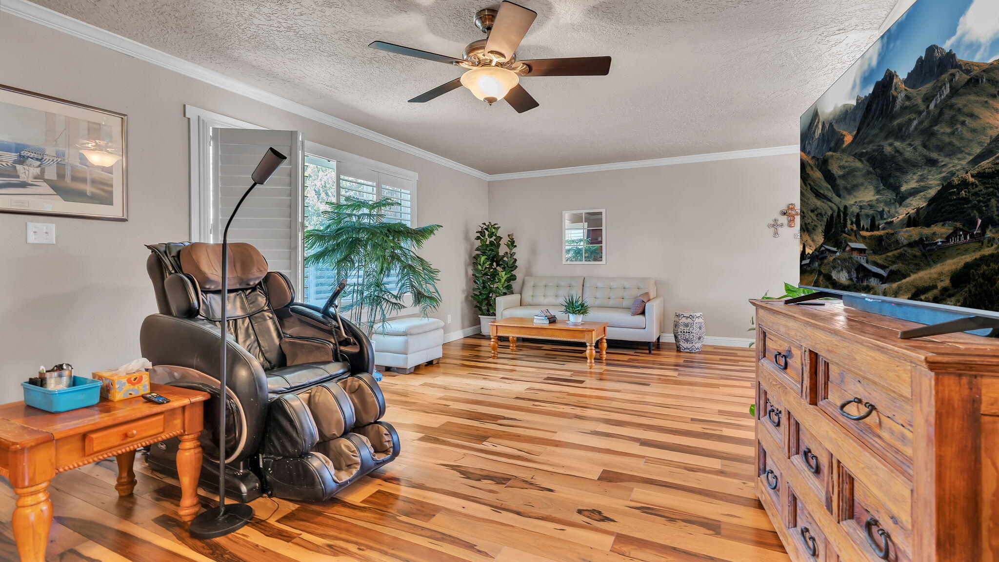 5412 RAWLINGS Road NE