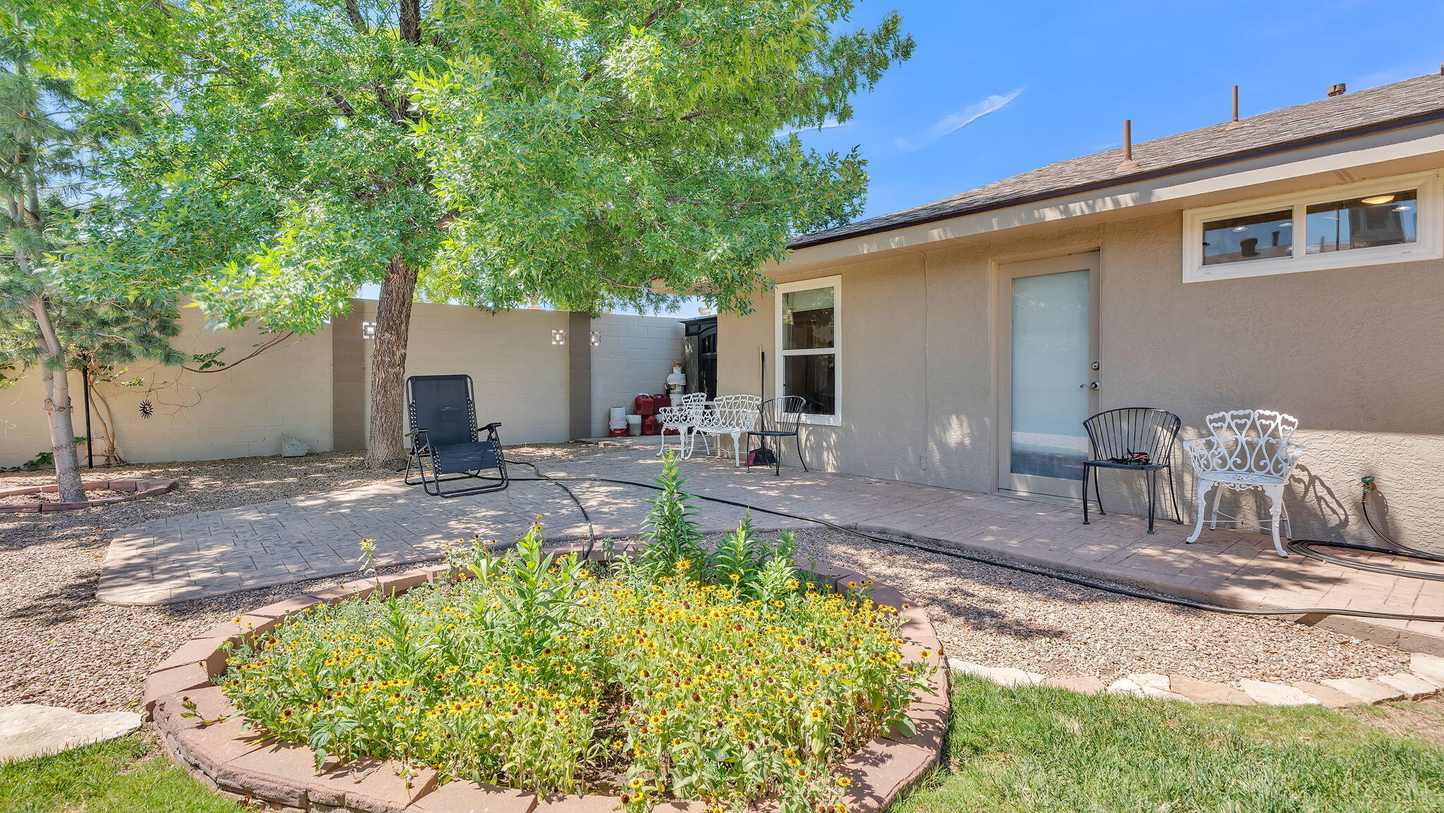 5412 RAWLINGS Road NE