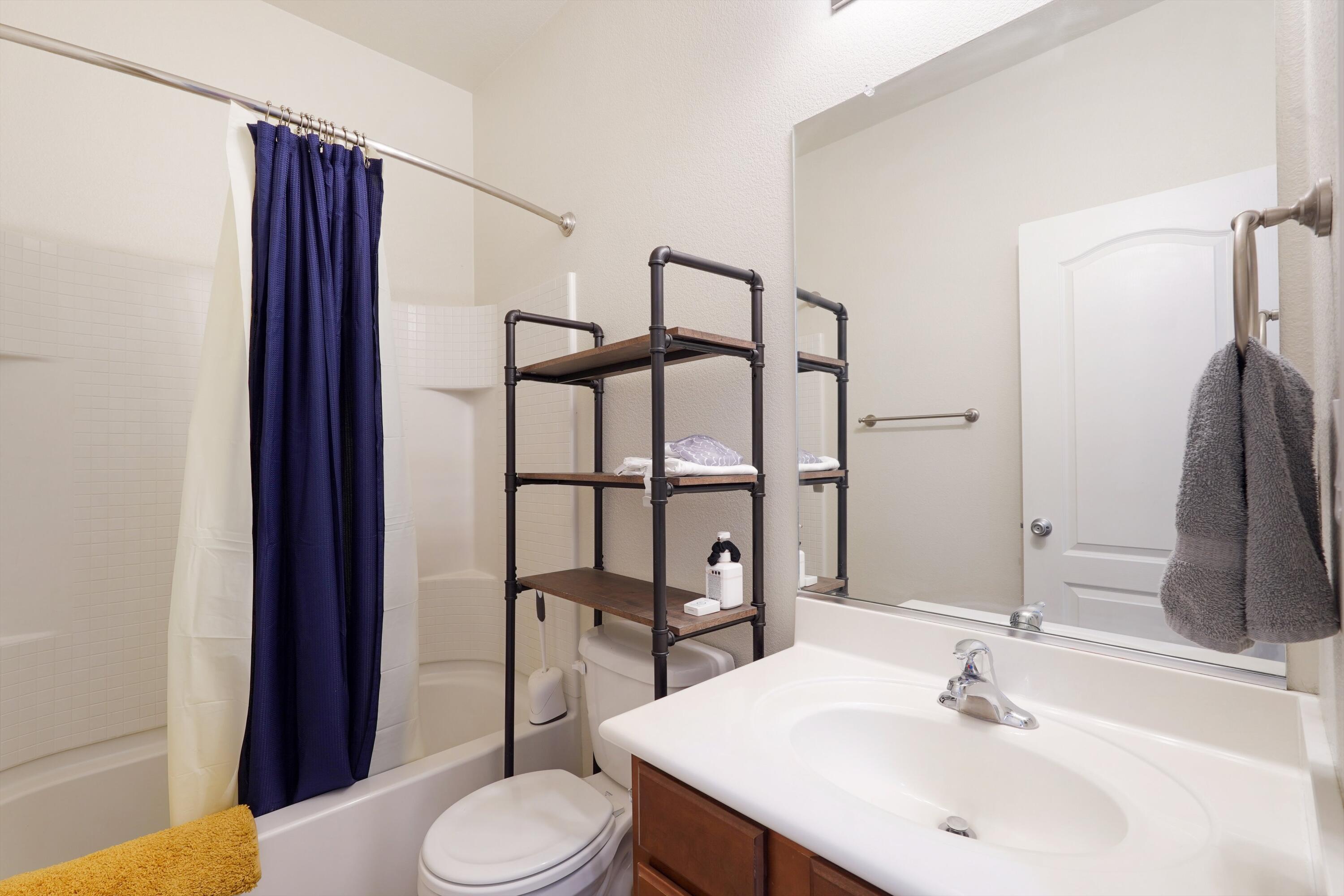 1824 CHISHOLM Trail NE