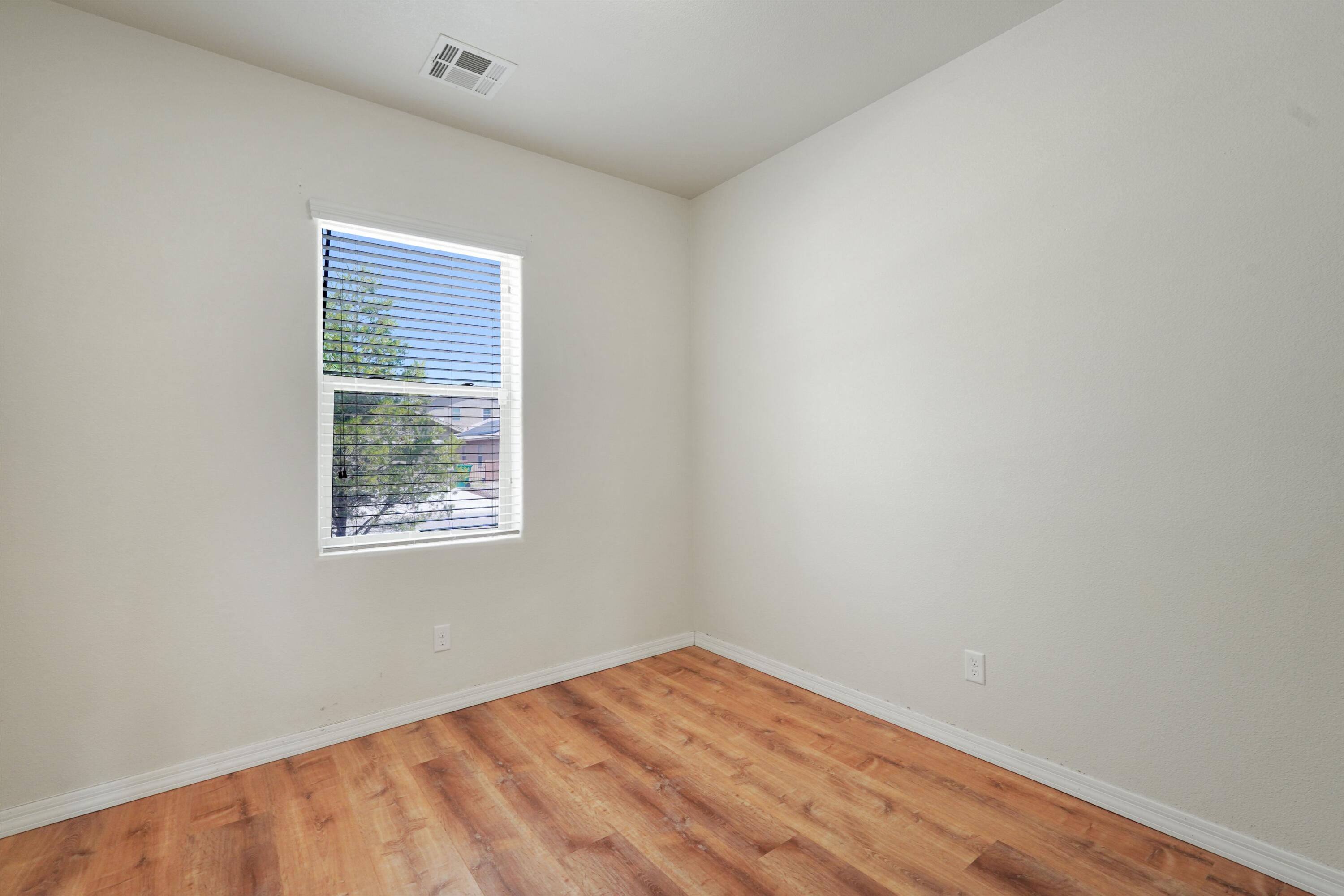 1824 CHISHOLM Trail NE