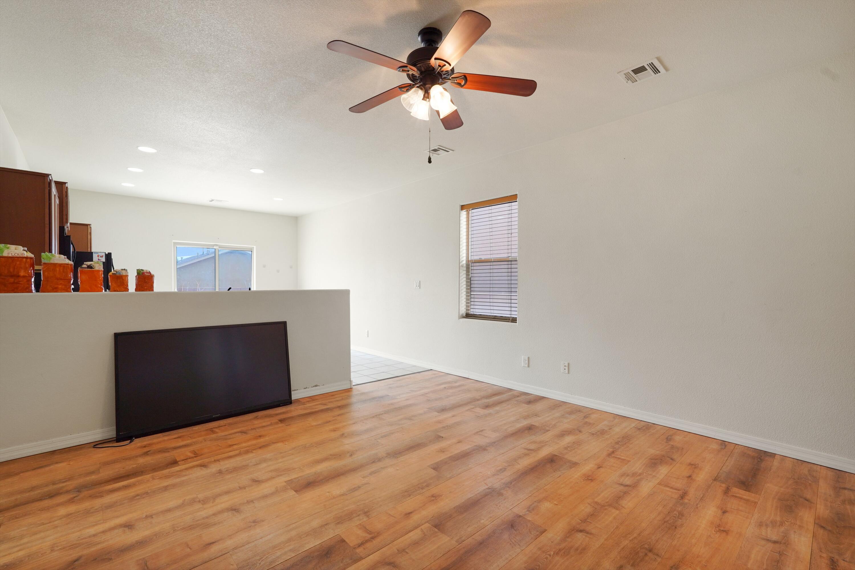 1824 CHISHOLM Trail NE