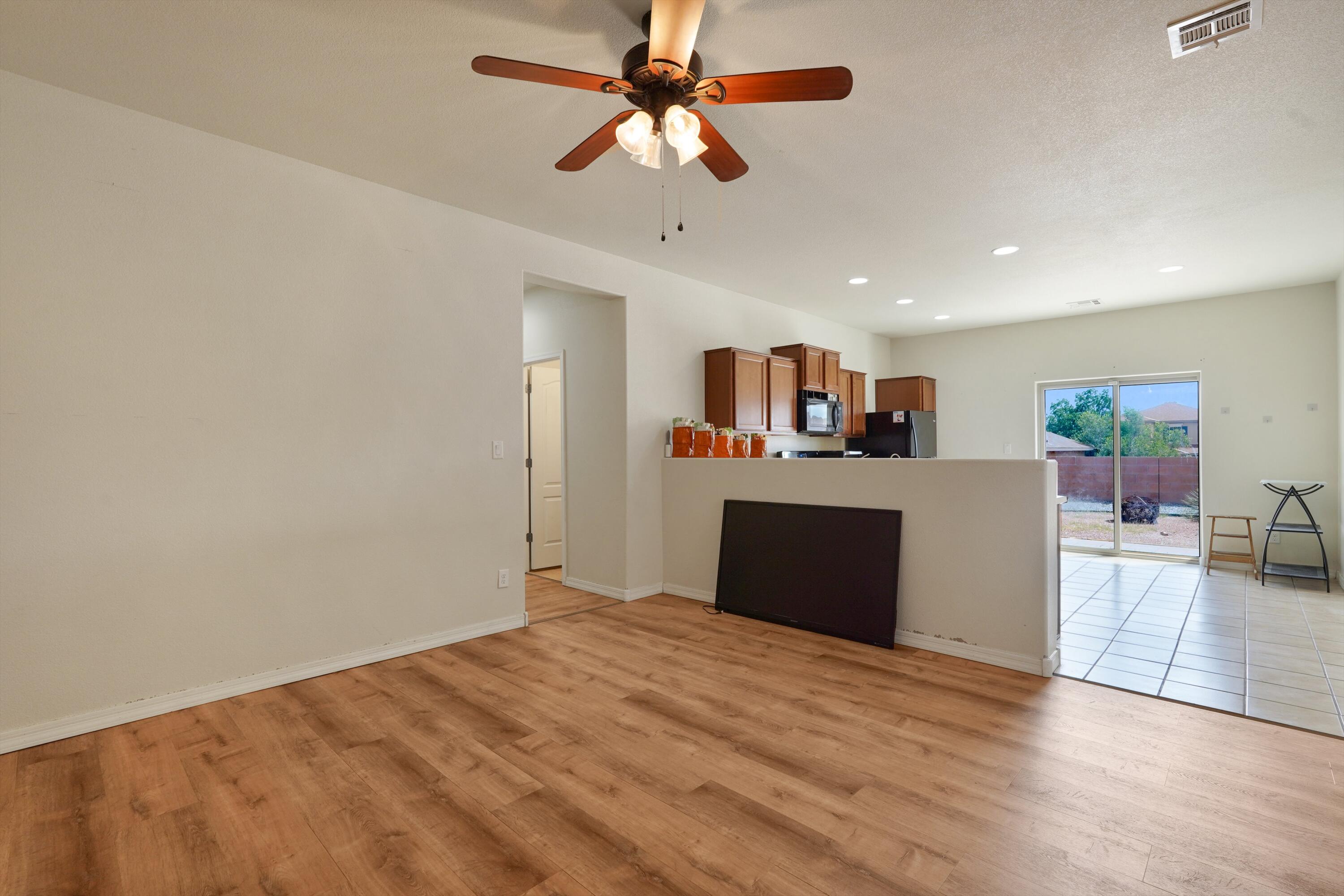 1824 CHISHOLM Trail NE