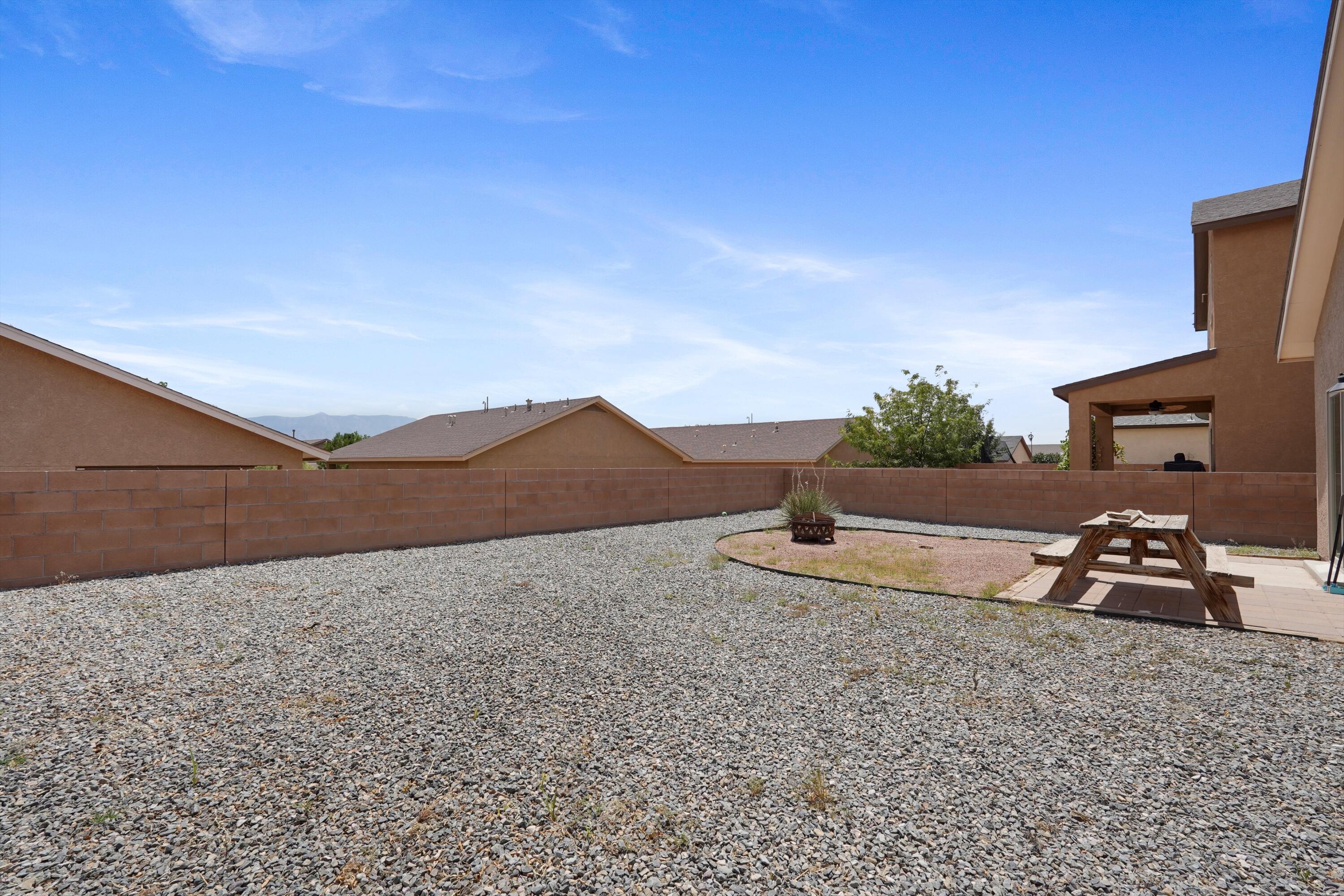 1824 CHISHOLM Trail NE