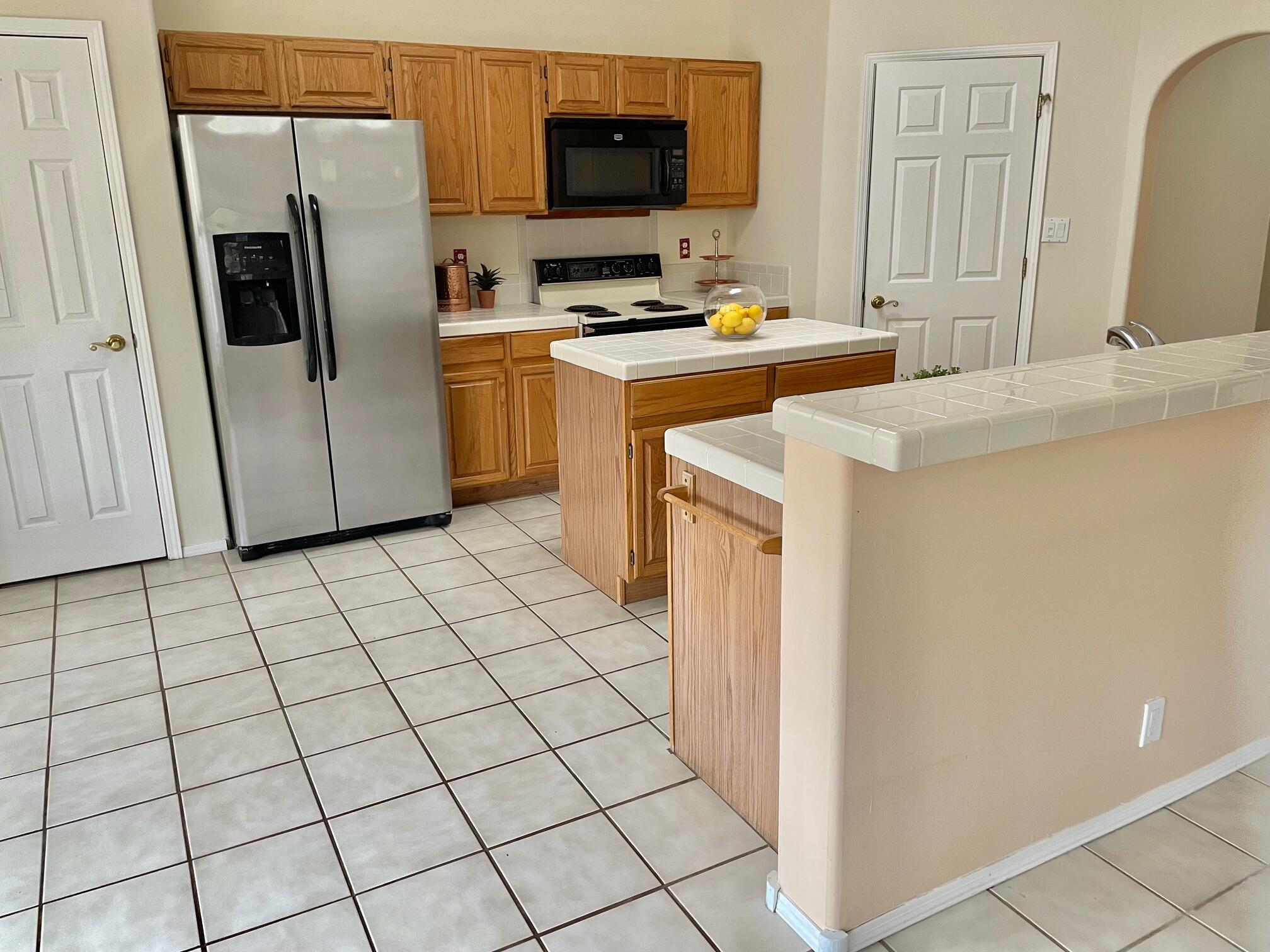 202 UTAH MEADOW Road NE