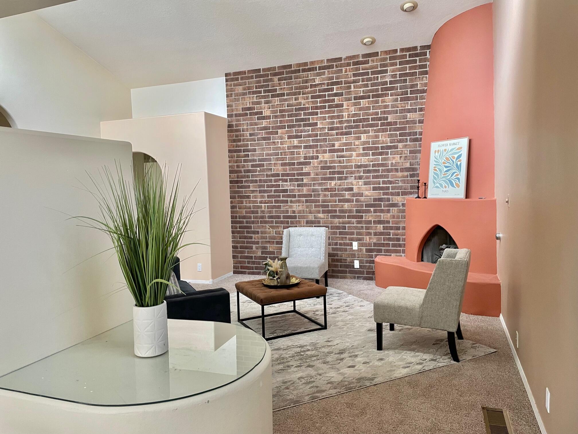 202 UTAH MEADOW Road NE