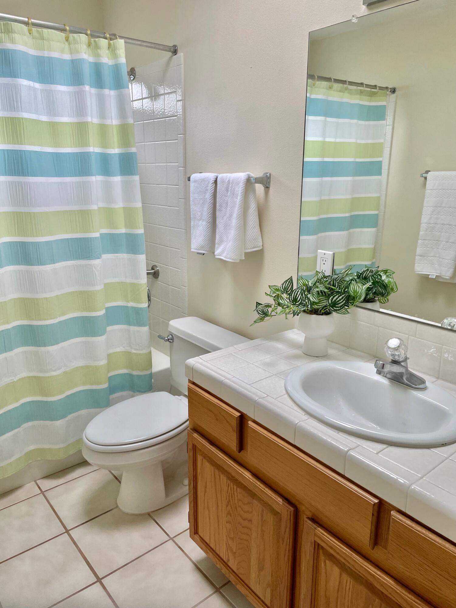 202 UTAH MEADOW Road NE