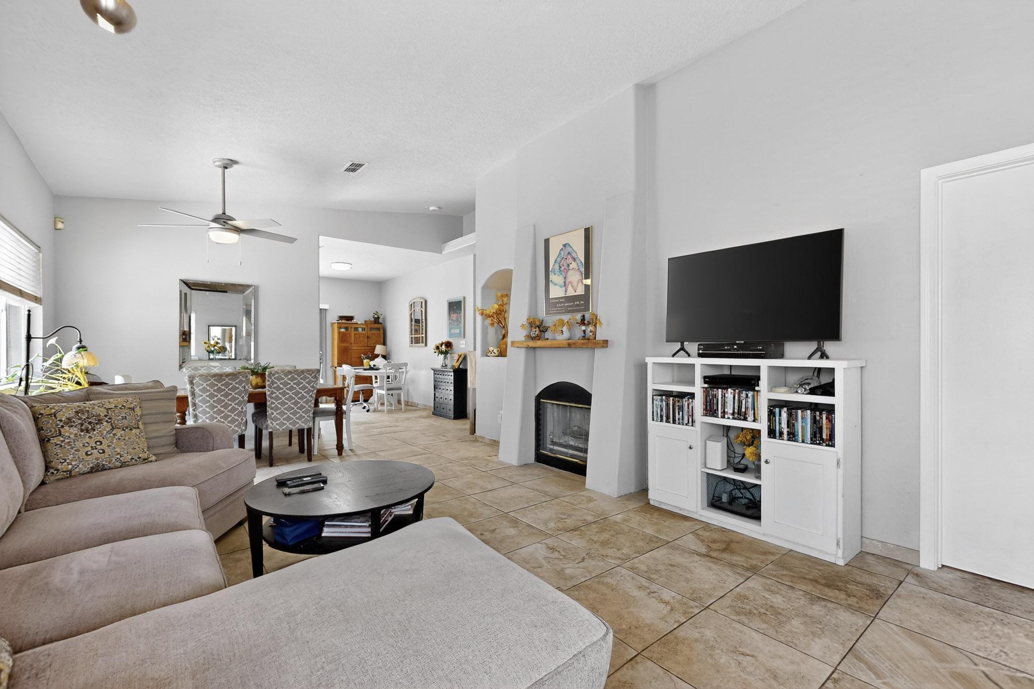 7036 CASA ELENA Drive NE