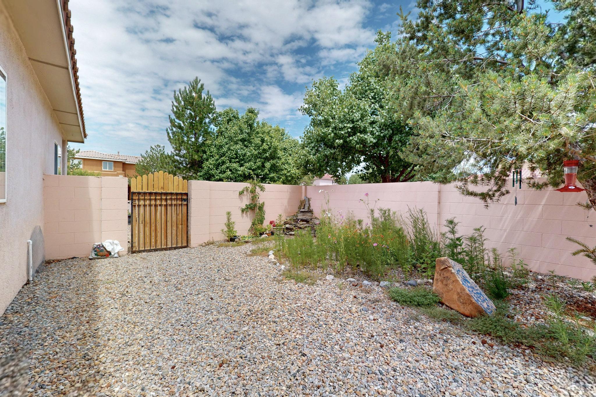 7036 CASA ELENA Drive NE