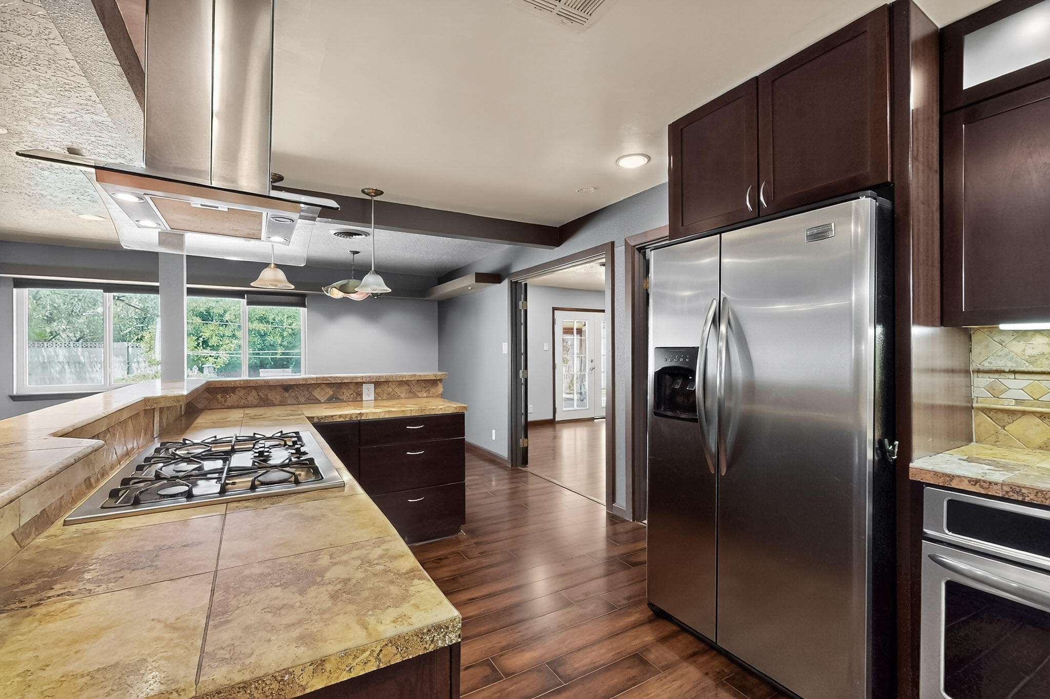 8505 BELLROSE Avenue NE