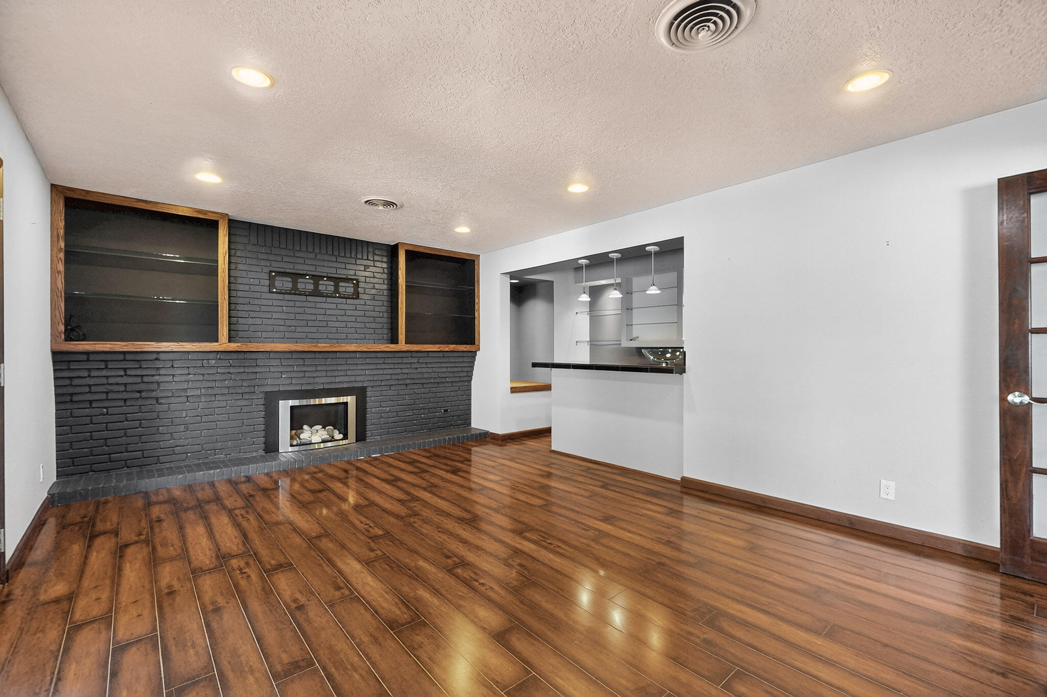 8505 BELLROSE Avenue NE