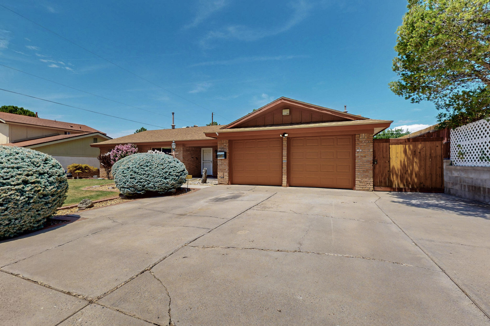 8505 BELLROSE Avenue NE