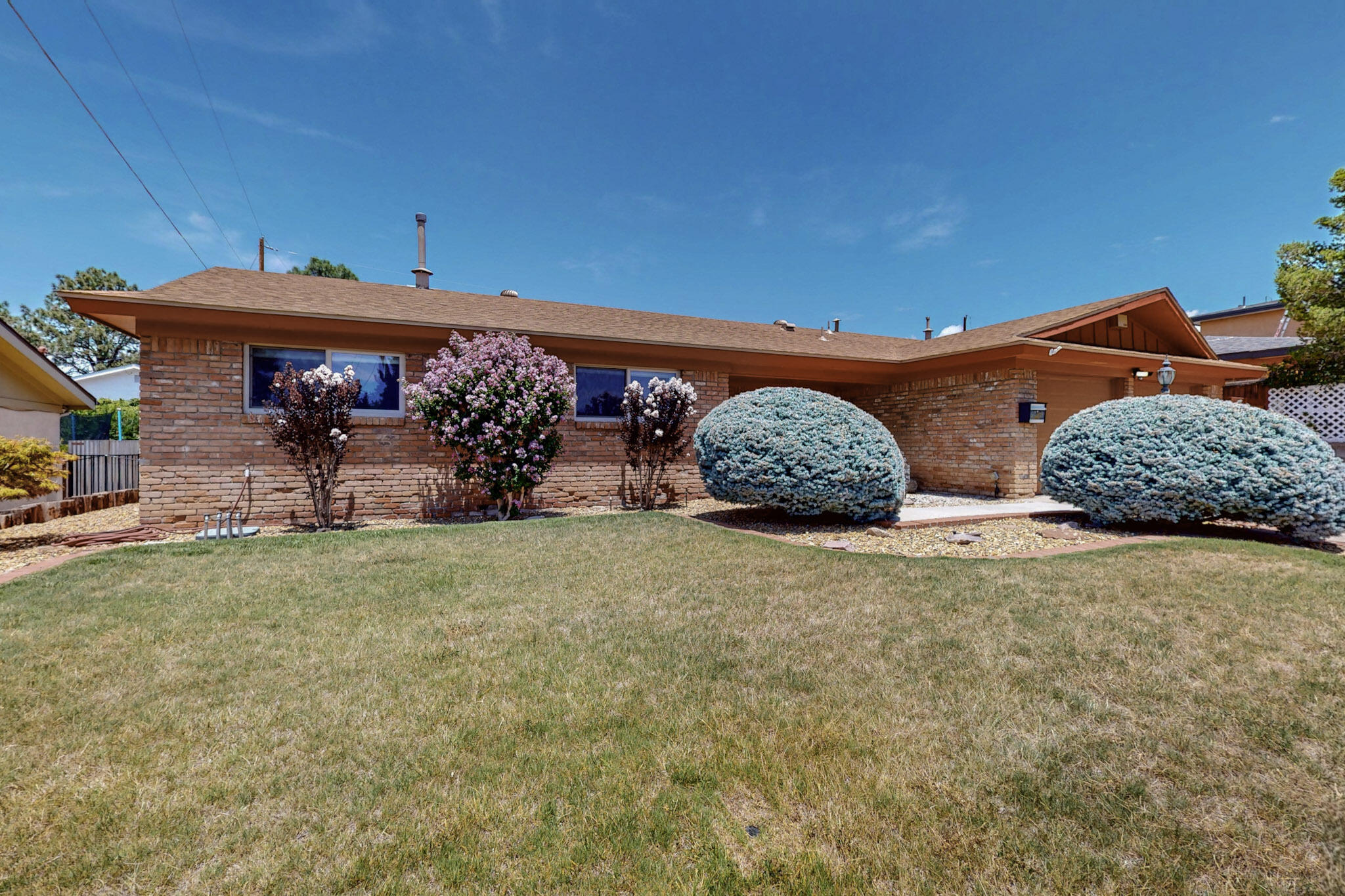 8505 BELLROSE Avenue NE