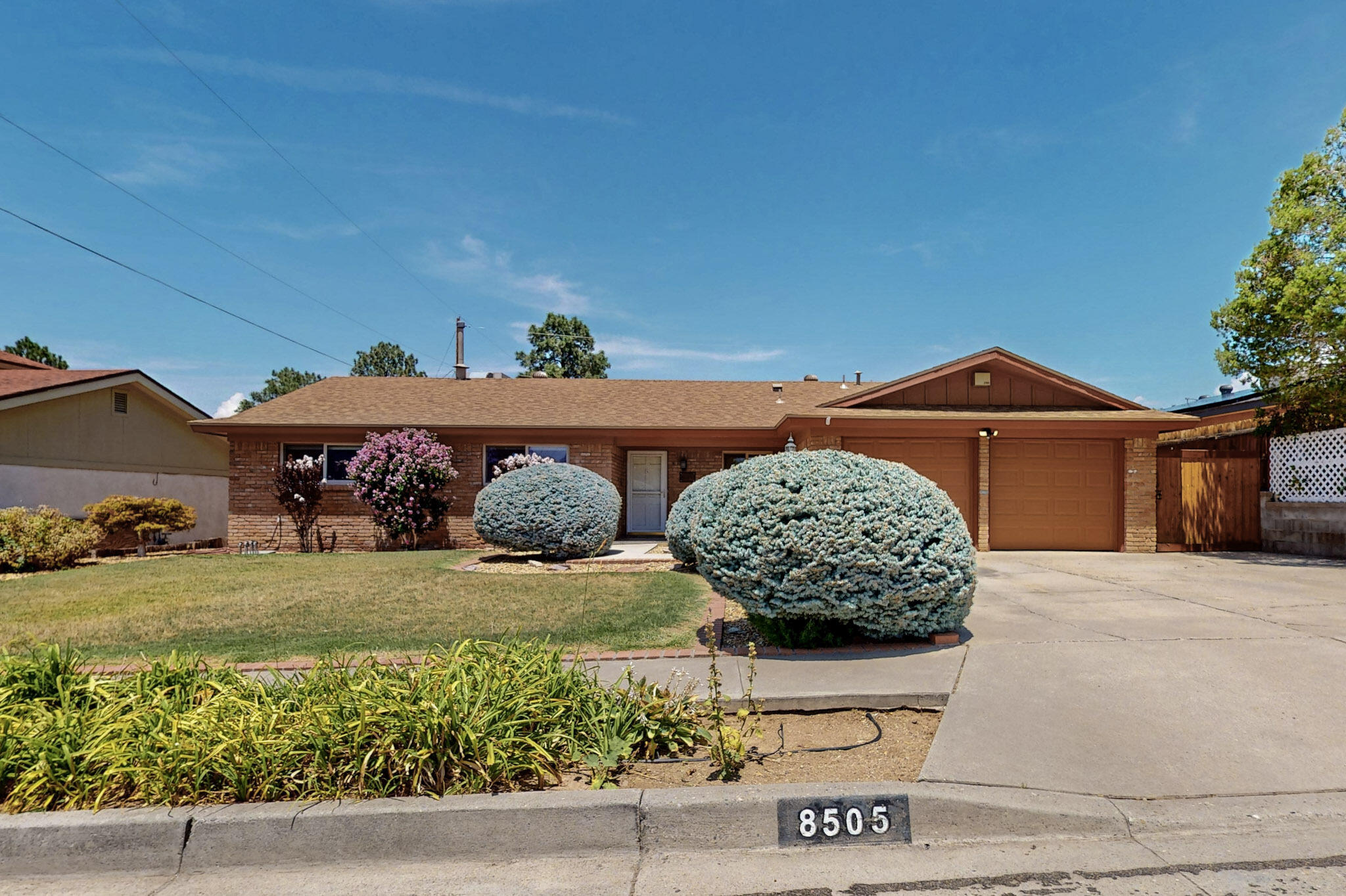 8505 BELLROSE Avenue NE