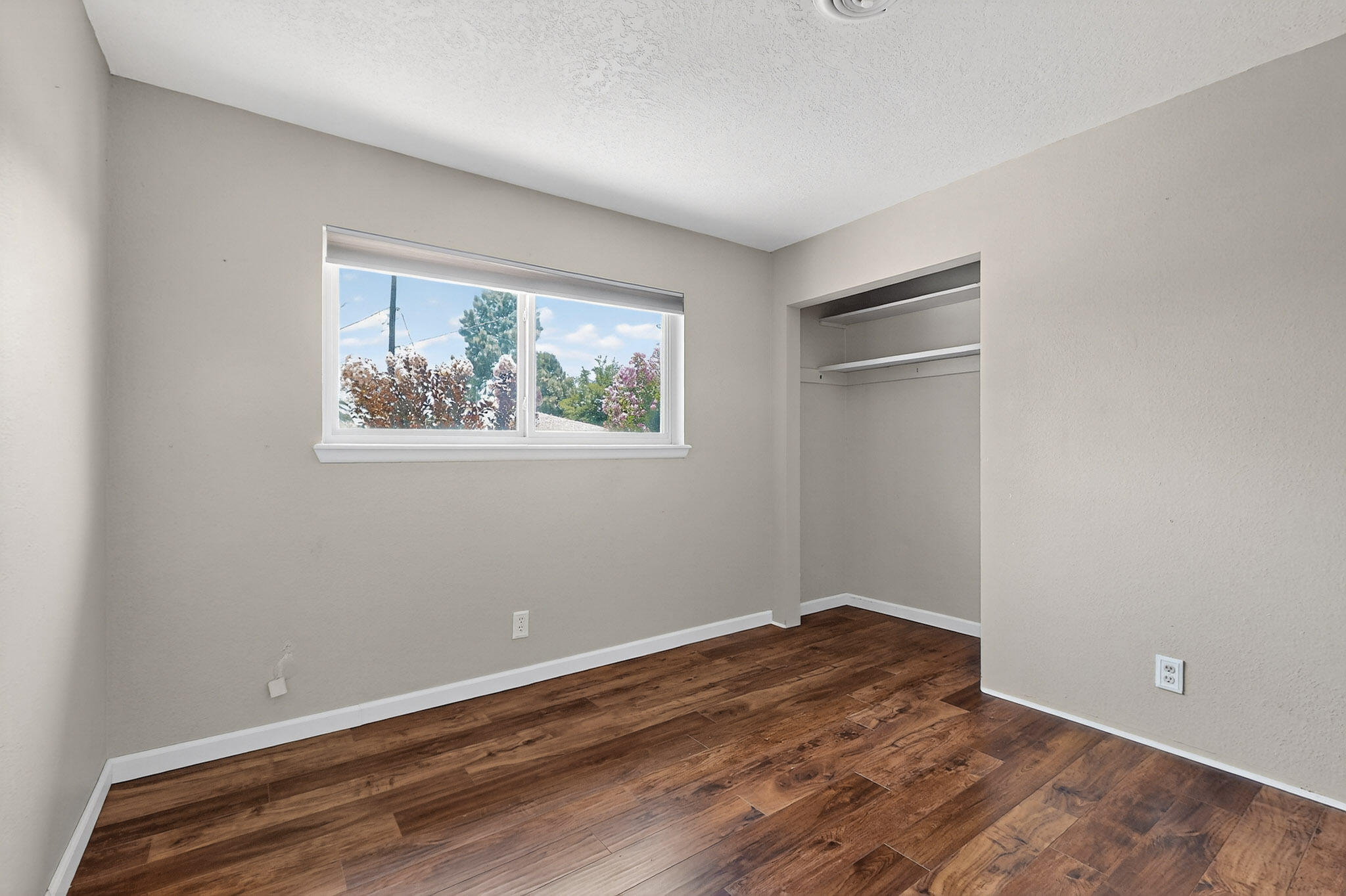 8505 BELLROSE Avenue NE