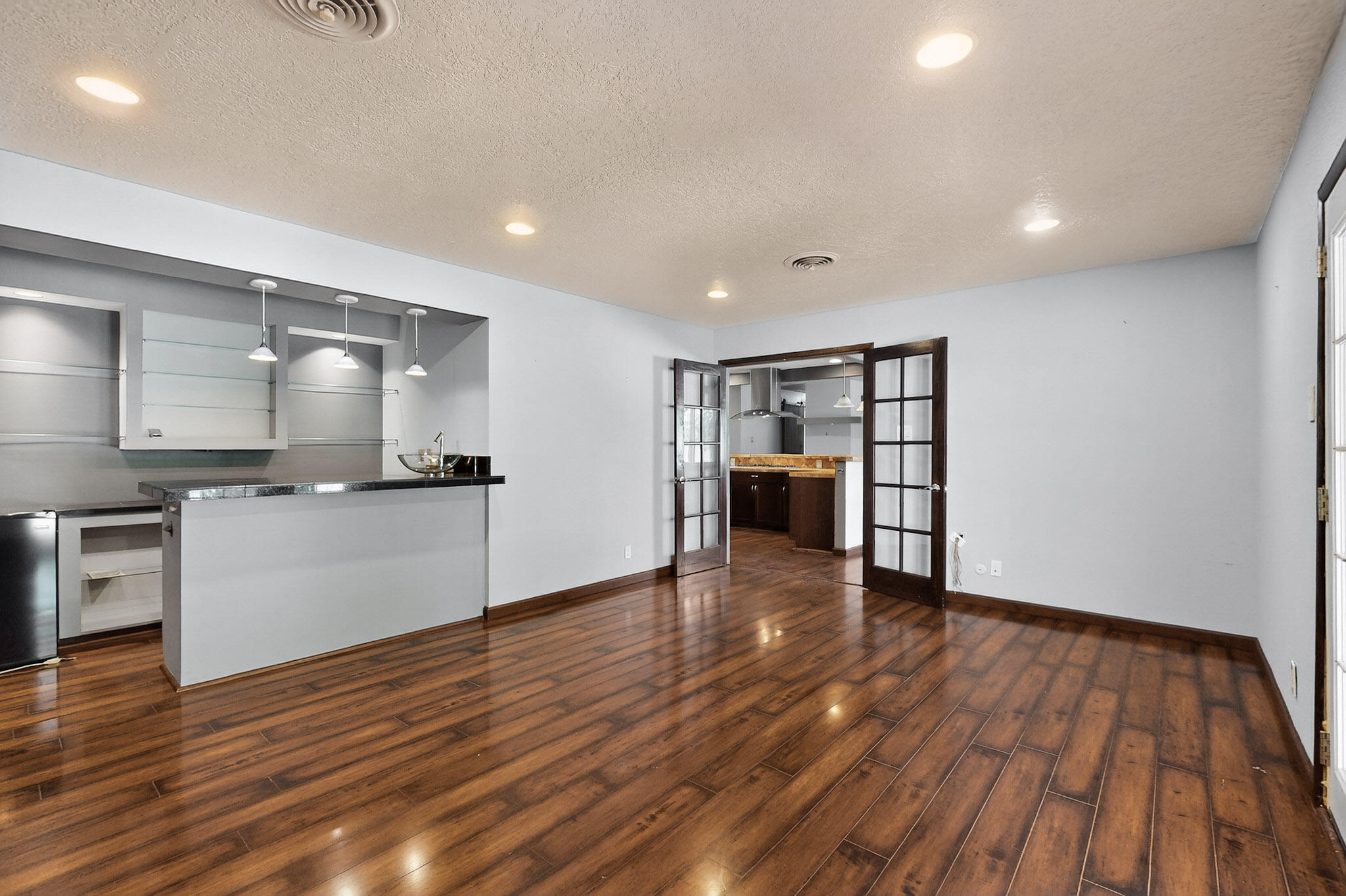 8505 BELLROSE Avenue NE