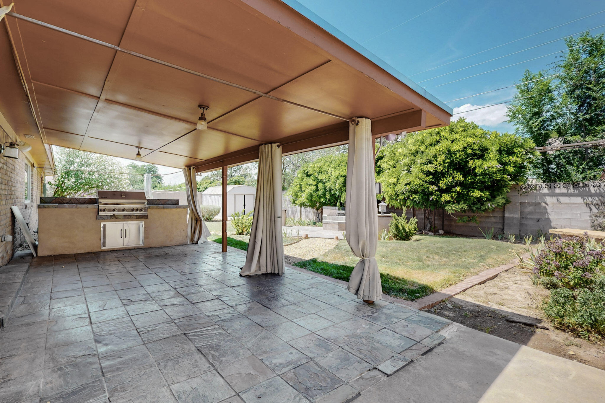 8505 BELLROSE Avenue NE