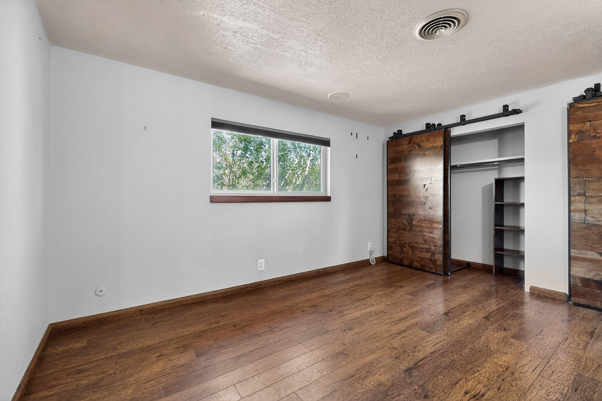 8505 BELLROSE Avenue NE