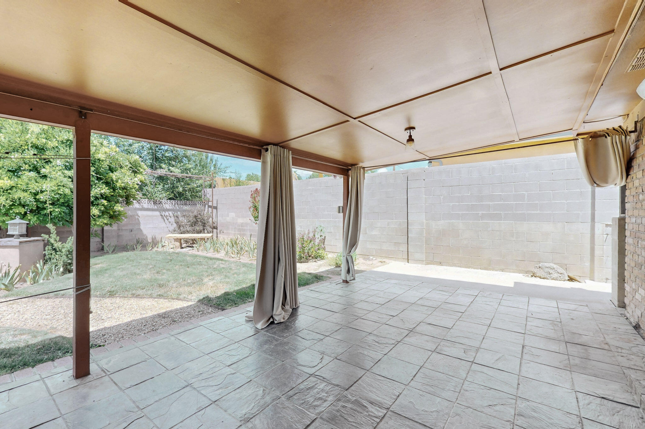 8505 BELLROSE Avenue NE