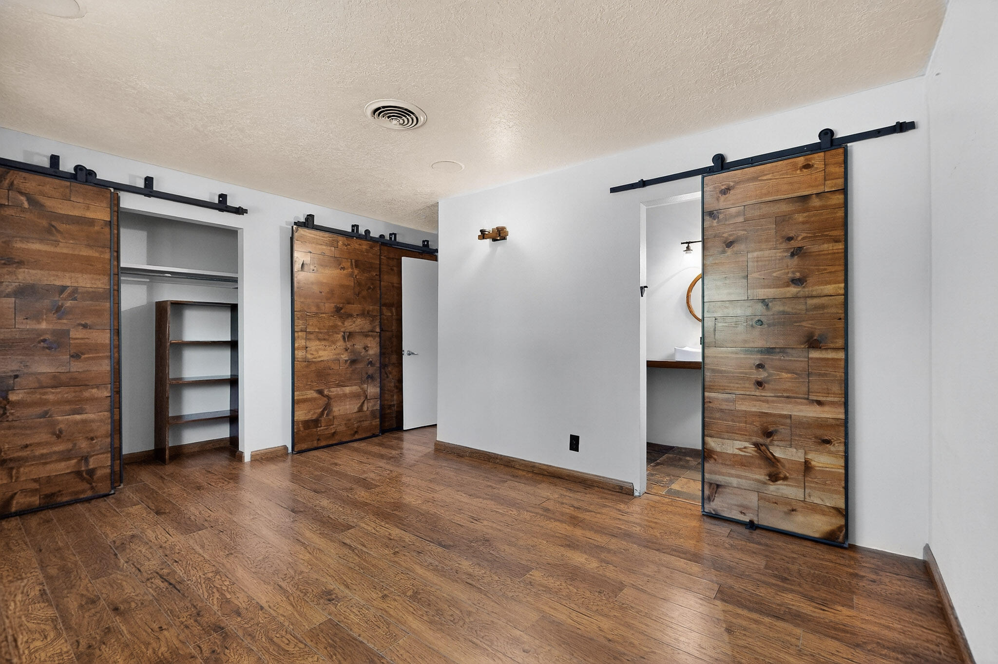 8505 BELLROSE Avenue NE