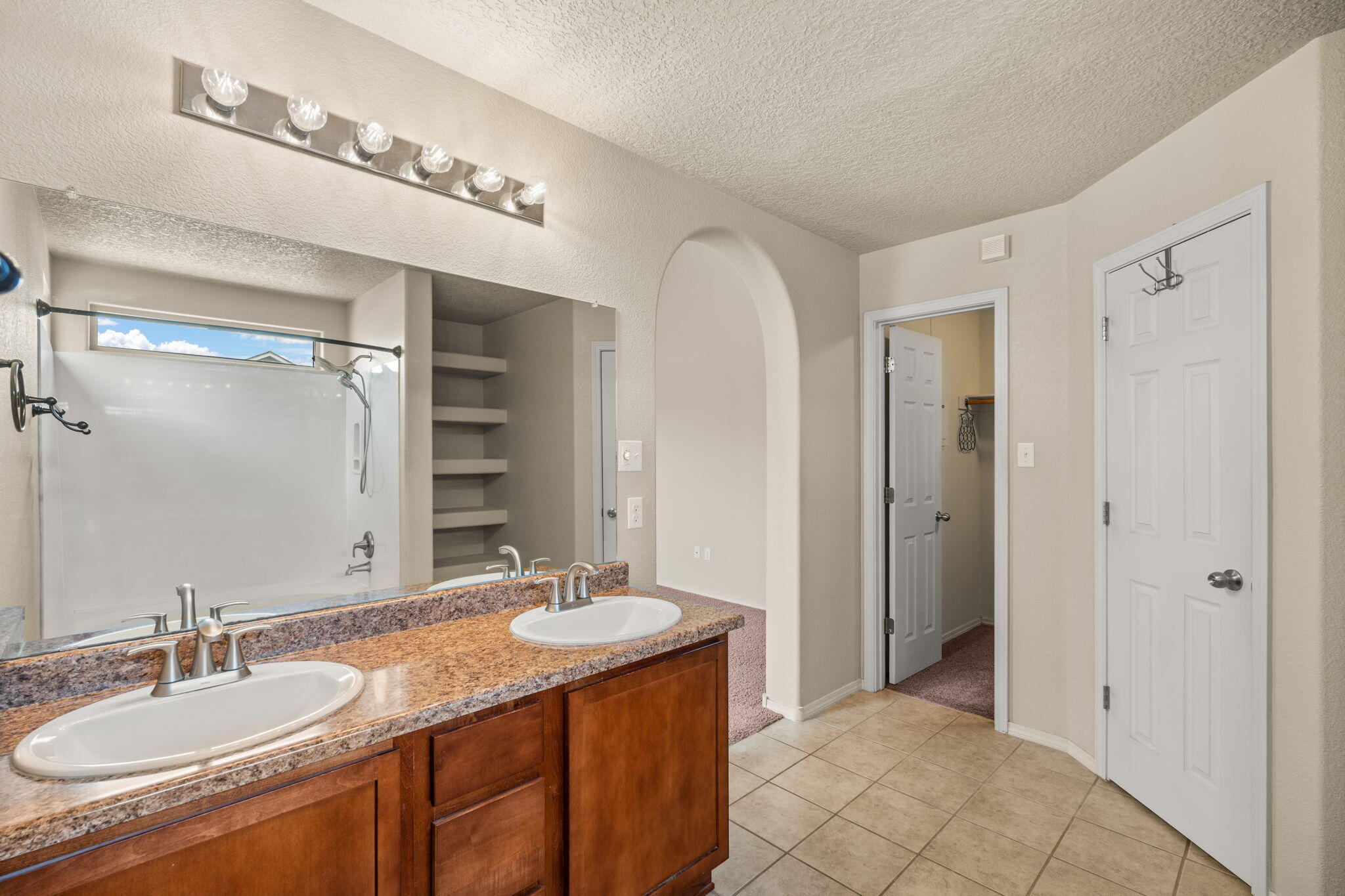 2034 S ENSENADA Circle SE