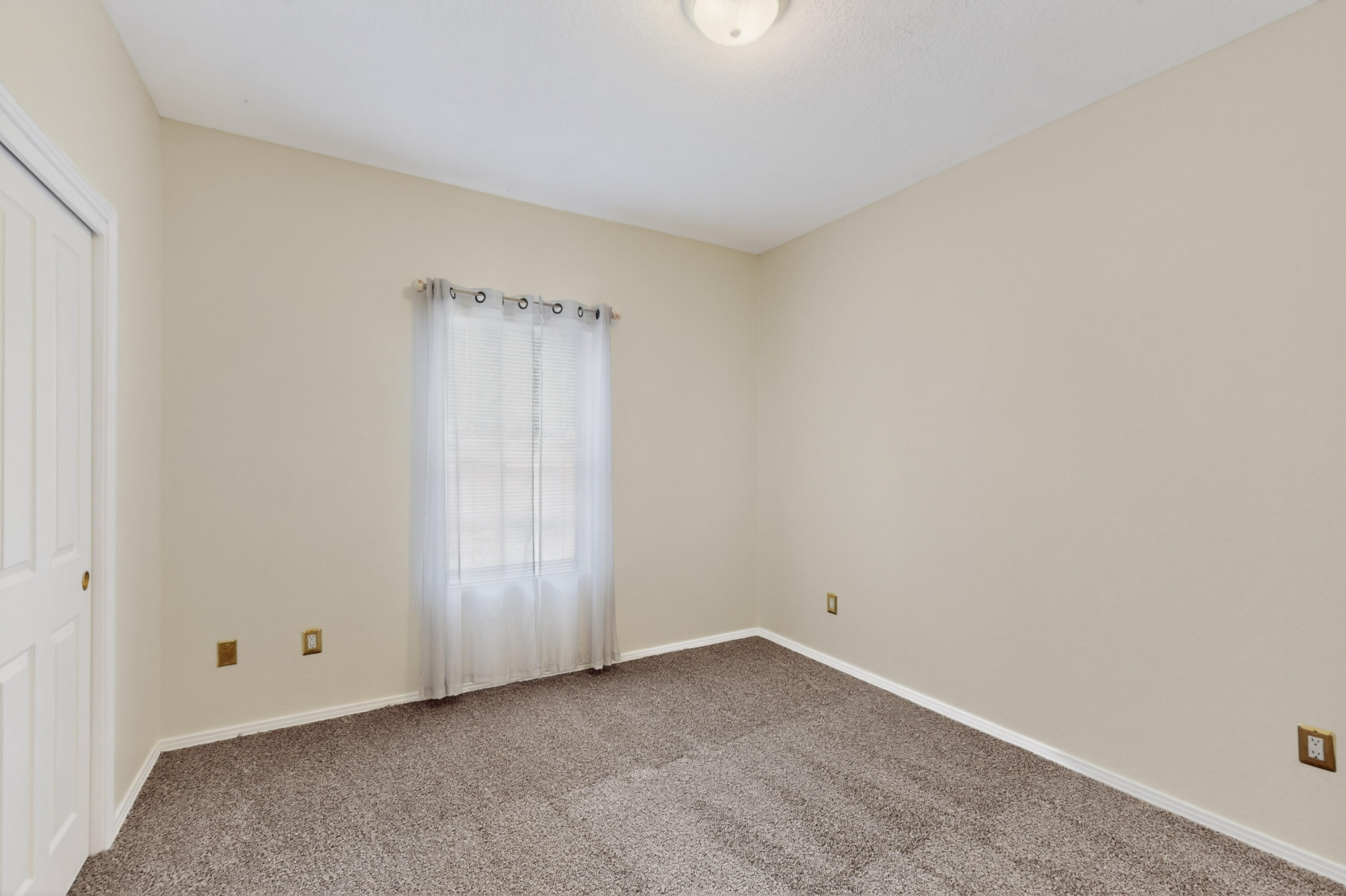 55 WESTERN SADDLE Drive