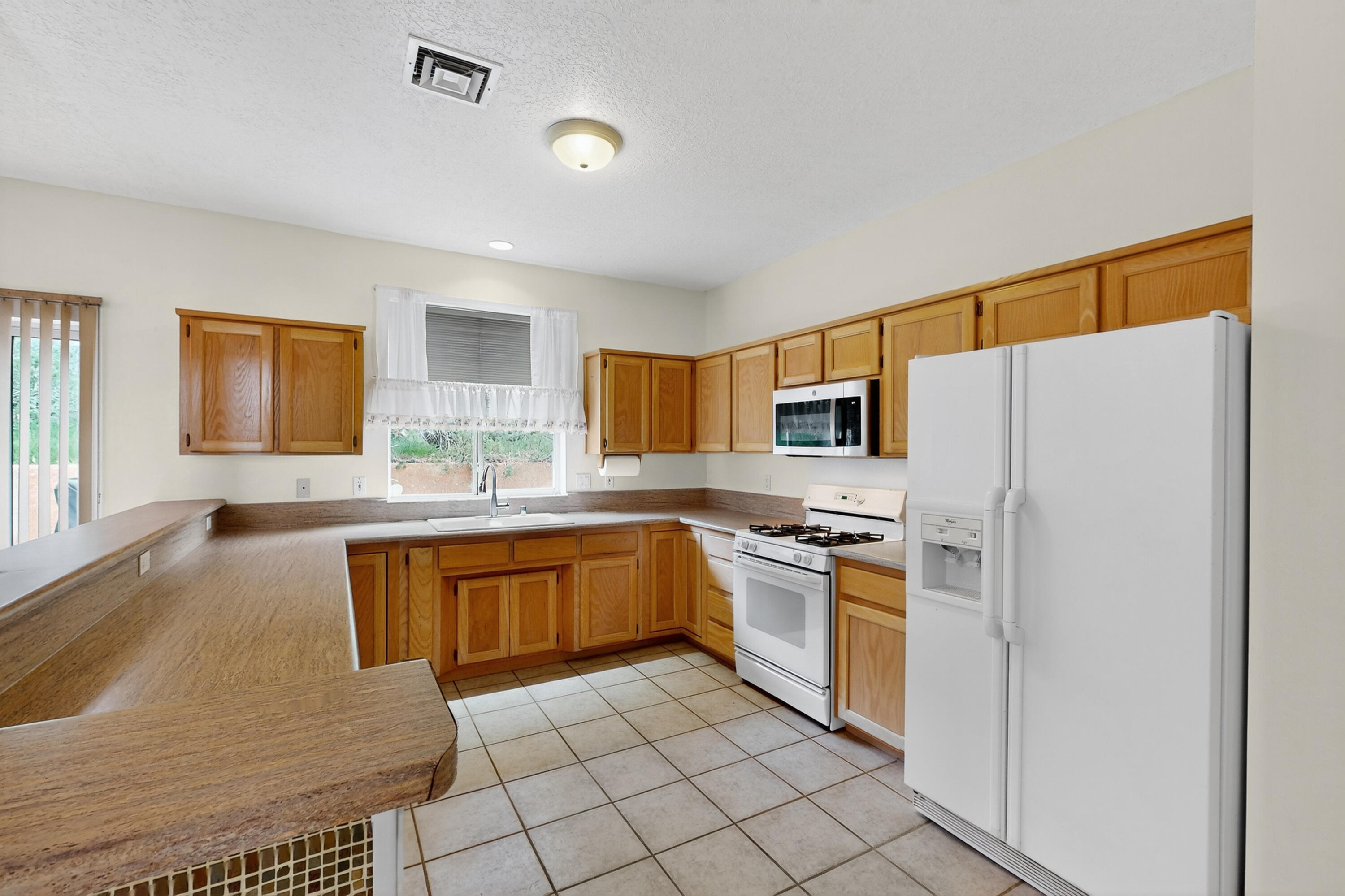 55 WESTERN SADDLE Drive