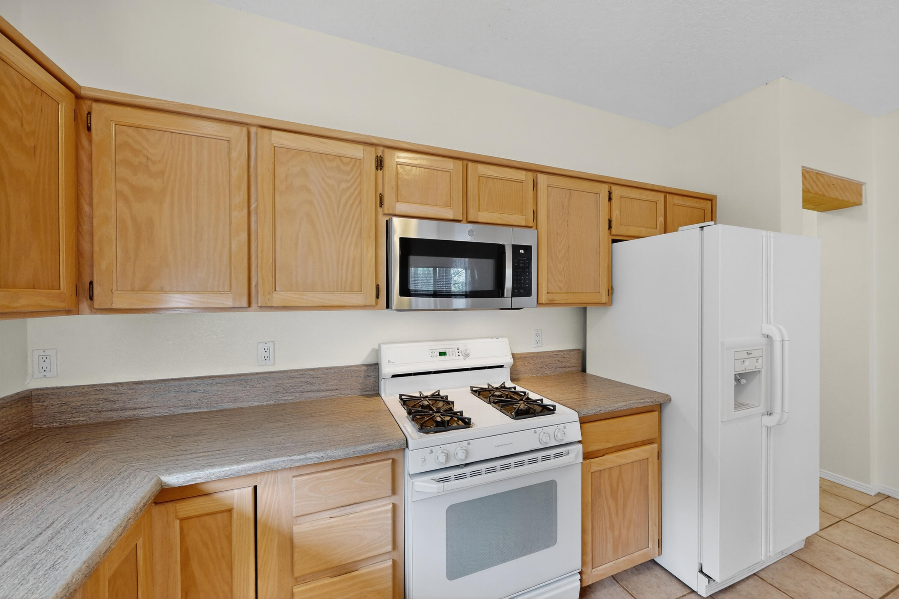 55 WESTERN SADDLE Drive